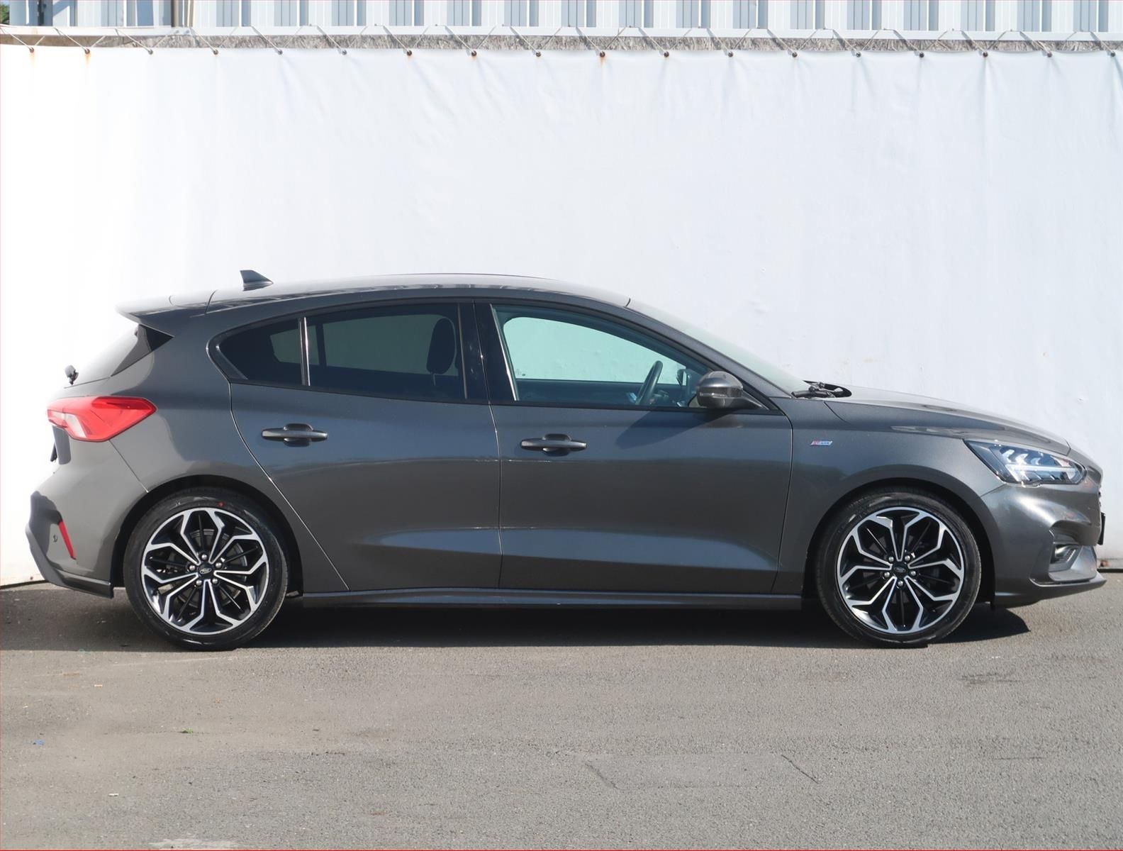 Ford Focus, 1.5 EcoBoost, ST-Line, Automat - fotka 6