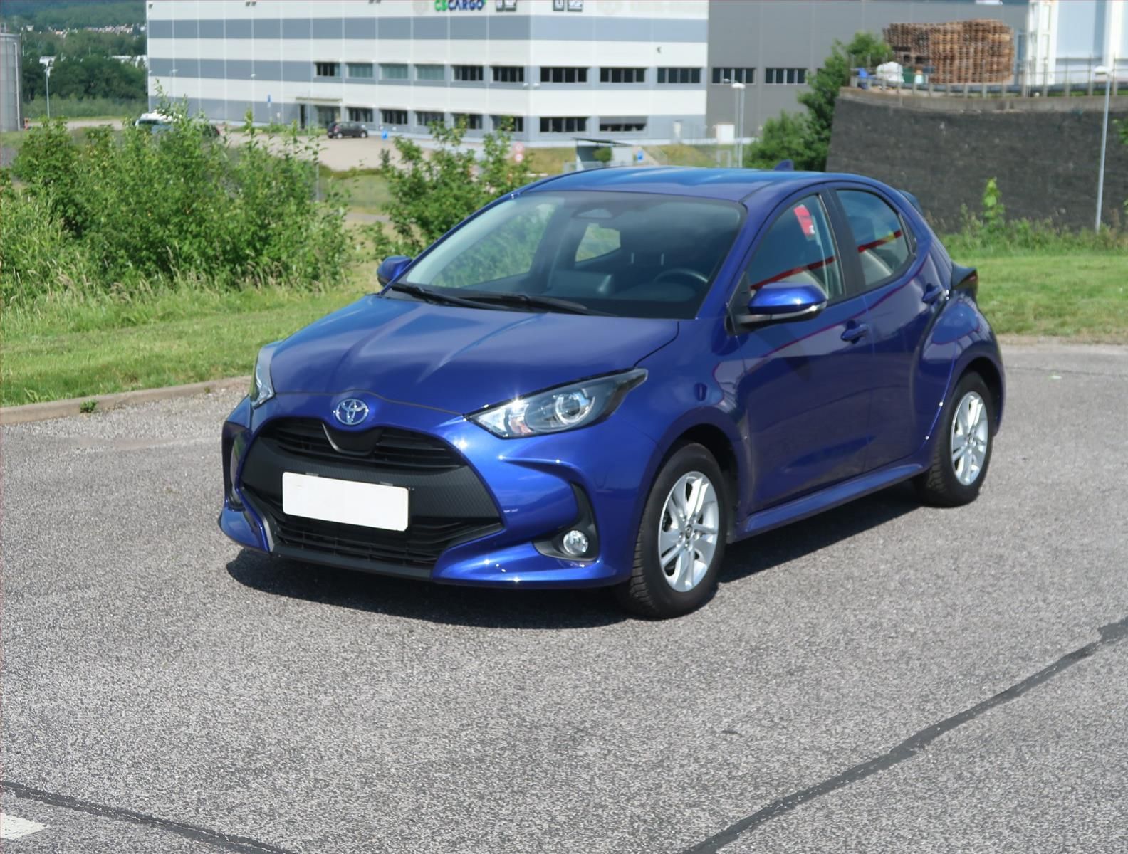 Toyota Yaris, 1.5 VVT-i Hybrid, Záruka - fotka 2