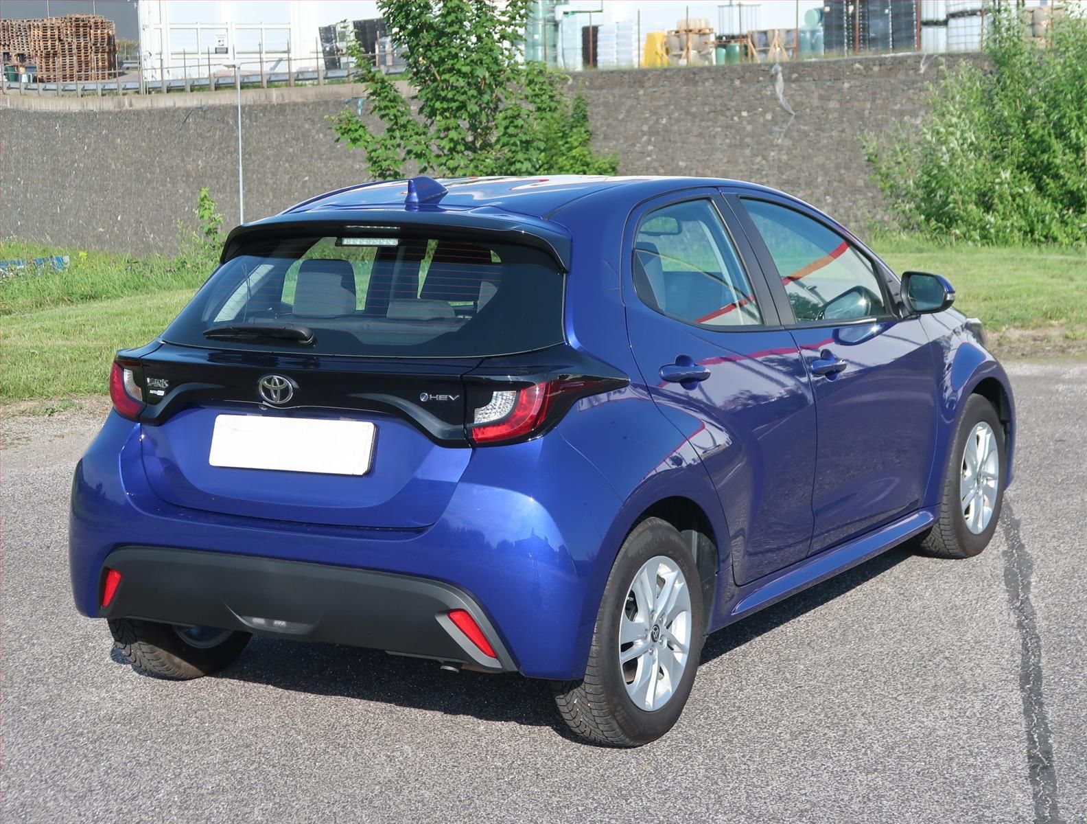 Toyota Yaris, 1.5 VVT-i Hybrid, Záruka - fotka 5