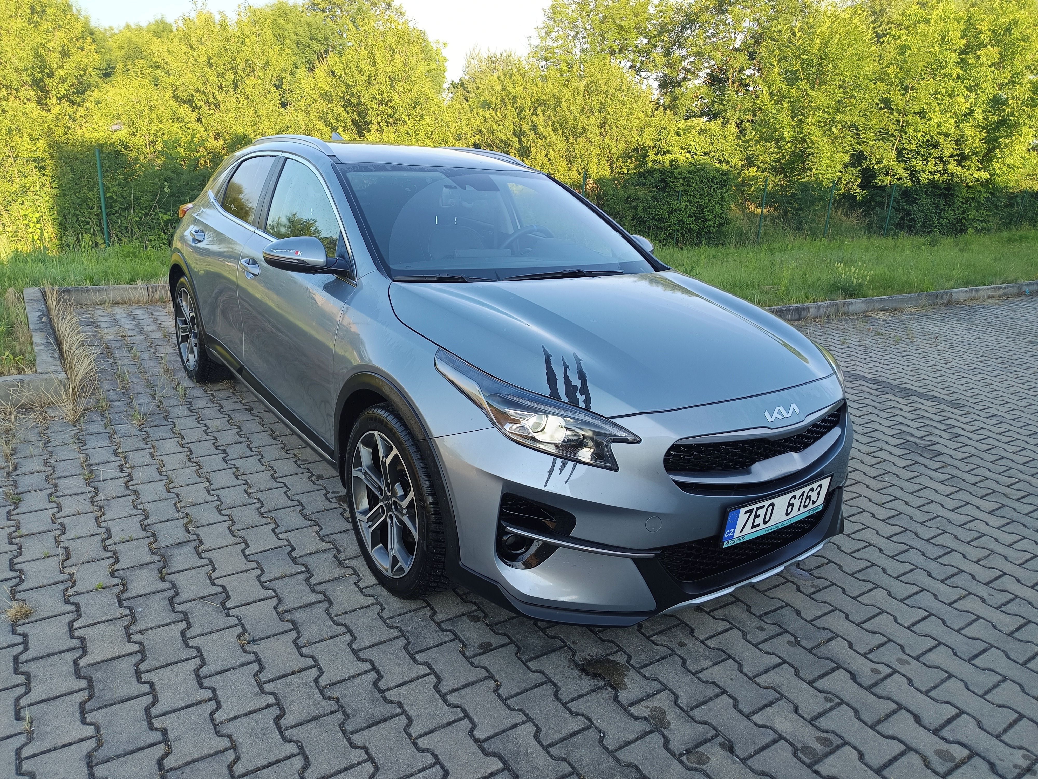Kia XCee´d, Kia XCeed 1.5 T-GDI DCT - fotka 5