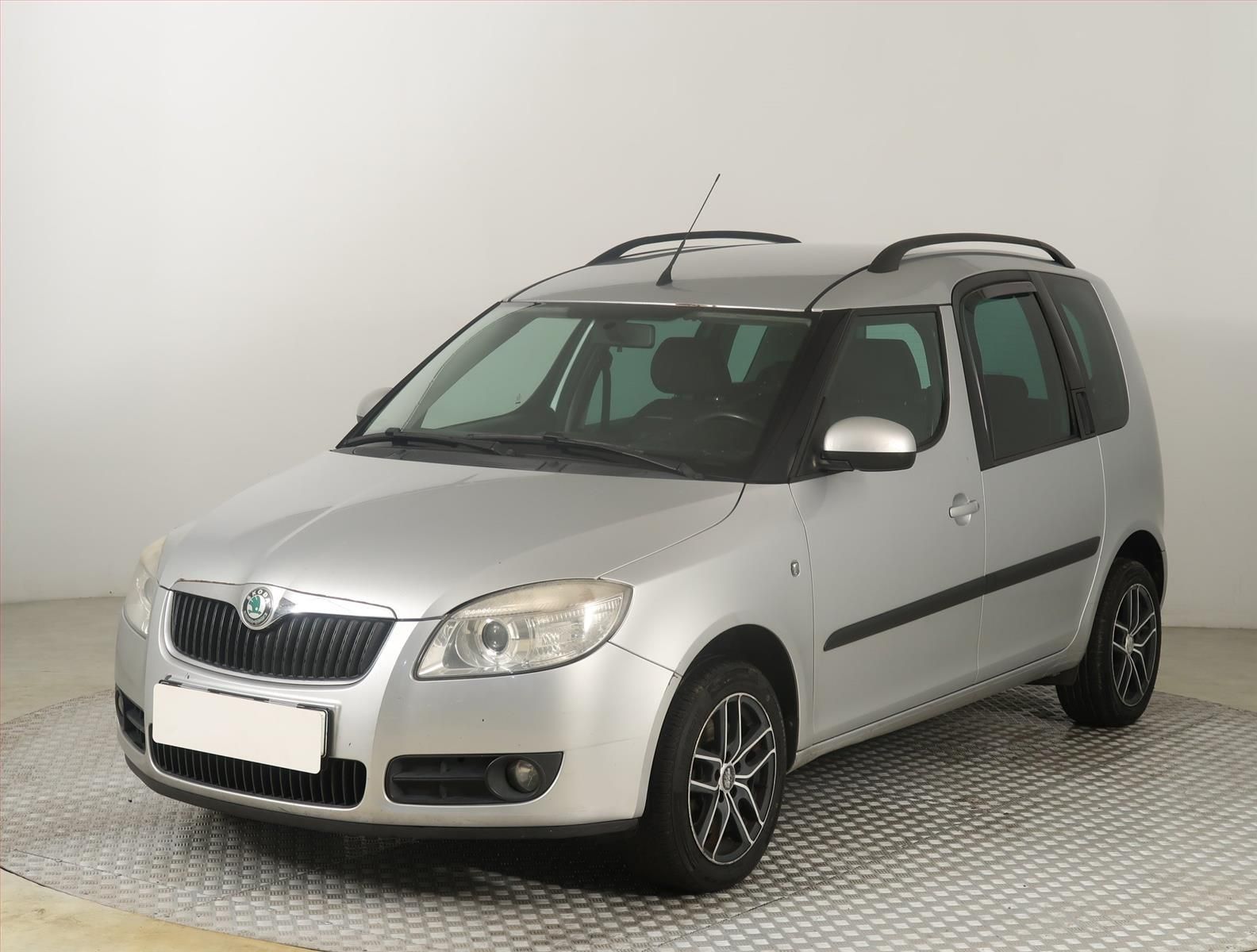 Škoda Roomster, 1.4 TDi, Comfort, po STK - fotka 2