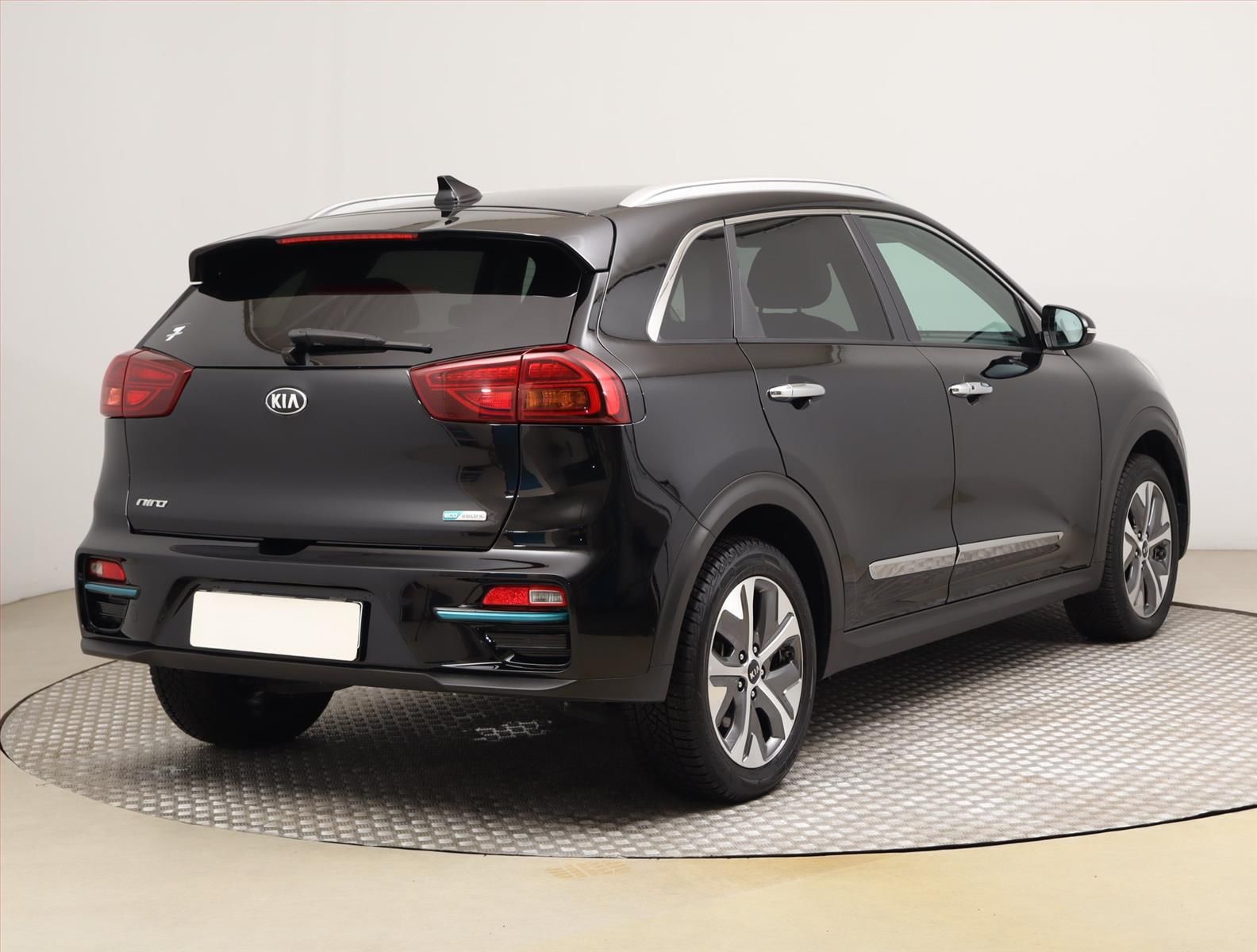 Kia Niro EV, 64 kWh, SoH 100%, Automat - fotka 5
