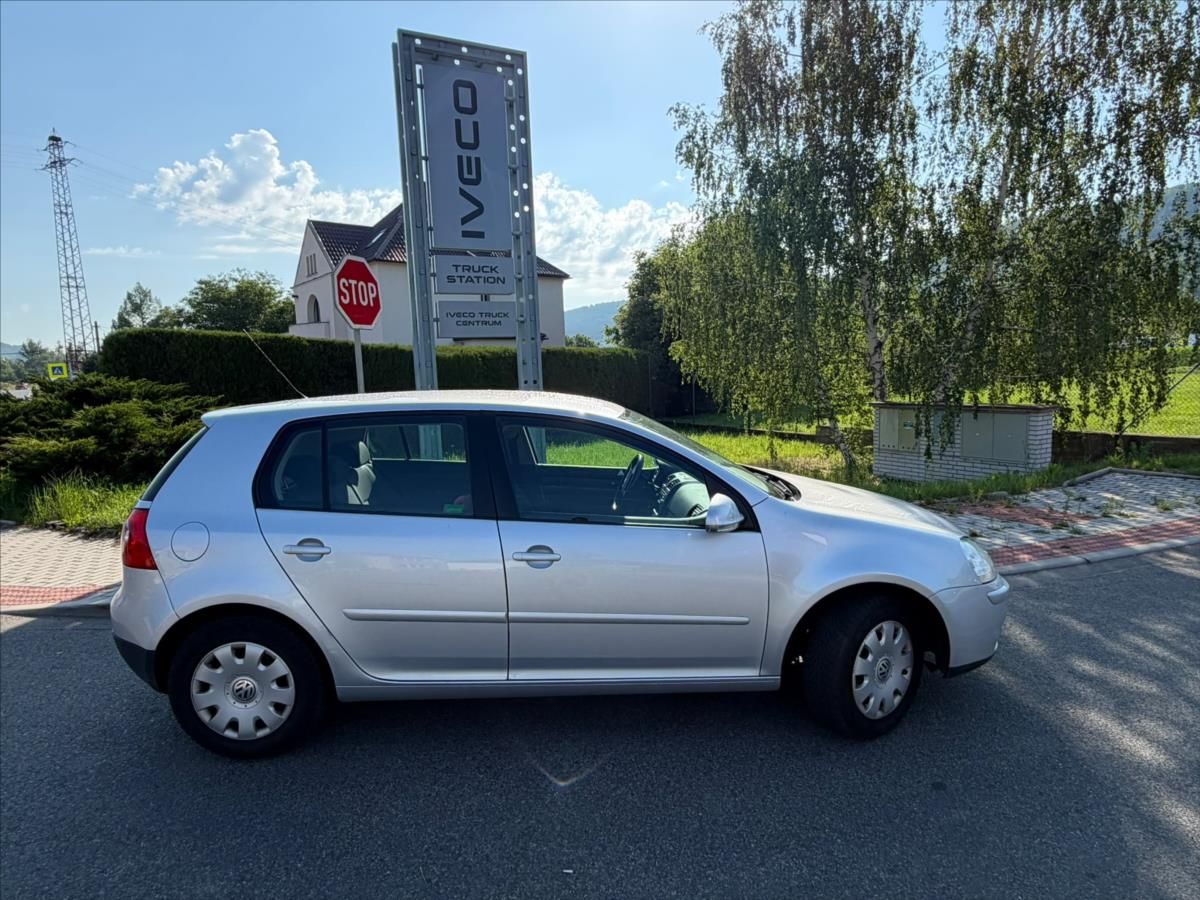 Volkswagen Golf, 1,4 VW 1.4 TSI - fotka 2