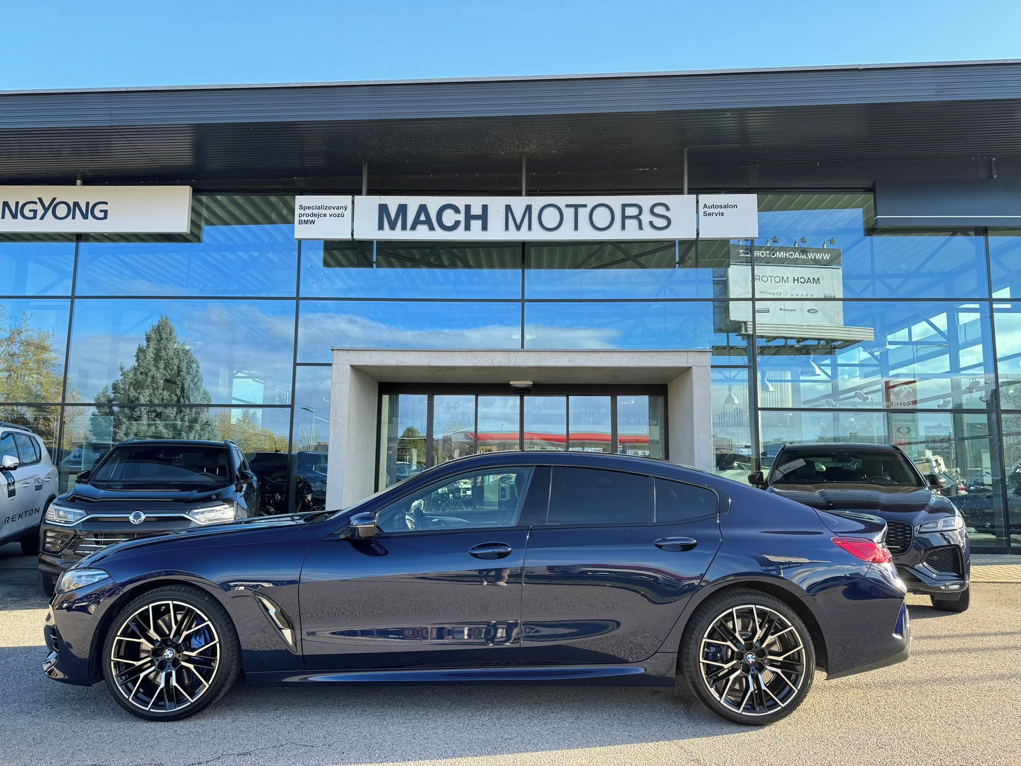 BMW Řada 8, 840d xDrive Gran Coupé B&W TOP - fotka 3
