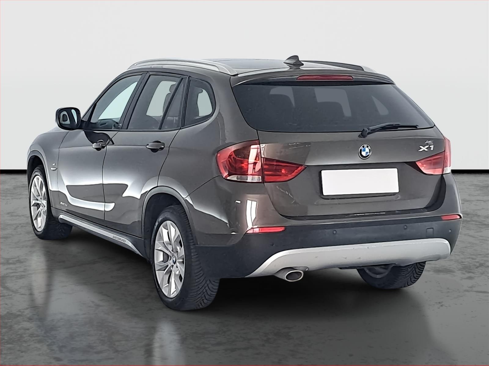 BMW X1, xDrive18d, 4X4, Serv.kniha - fotka 4