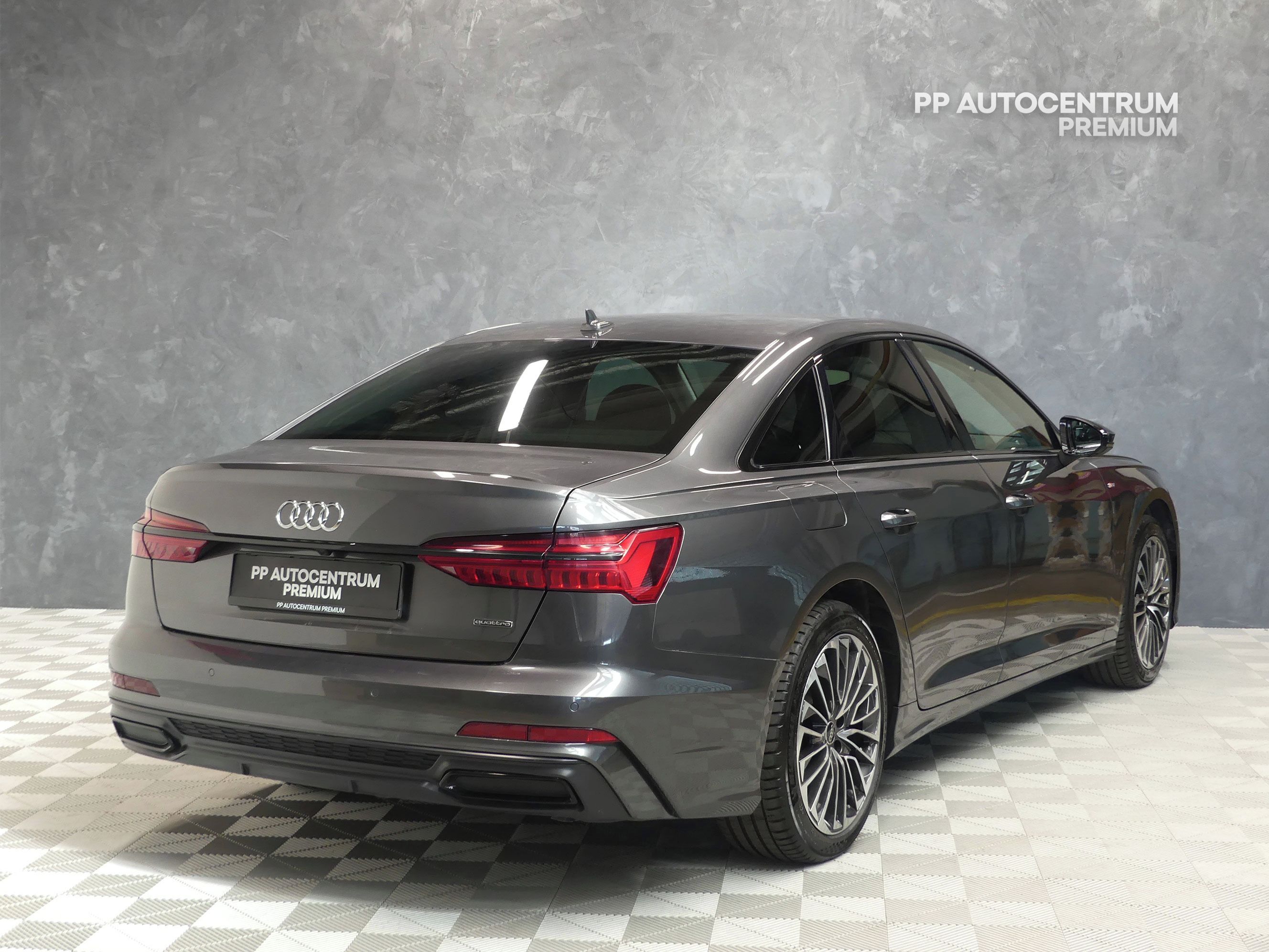 Audi A6, 55 TFSI E 270kW Quattro - fotka 2