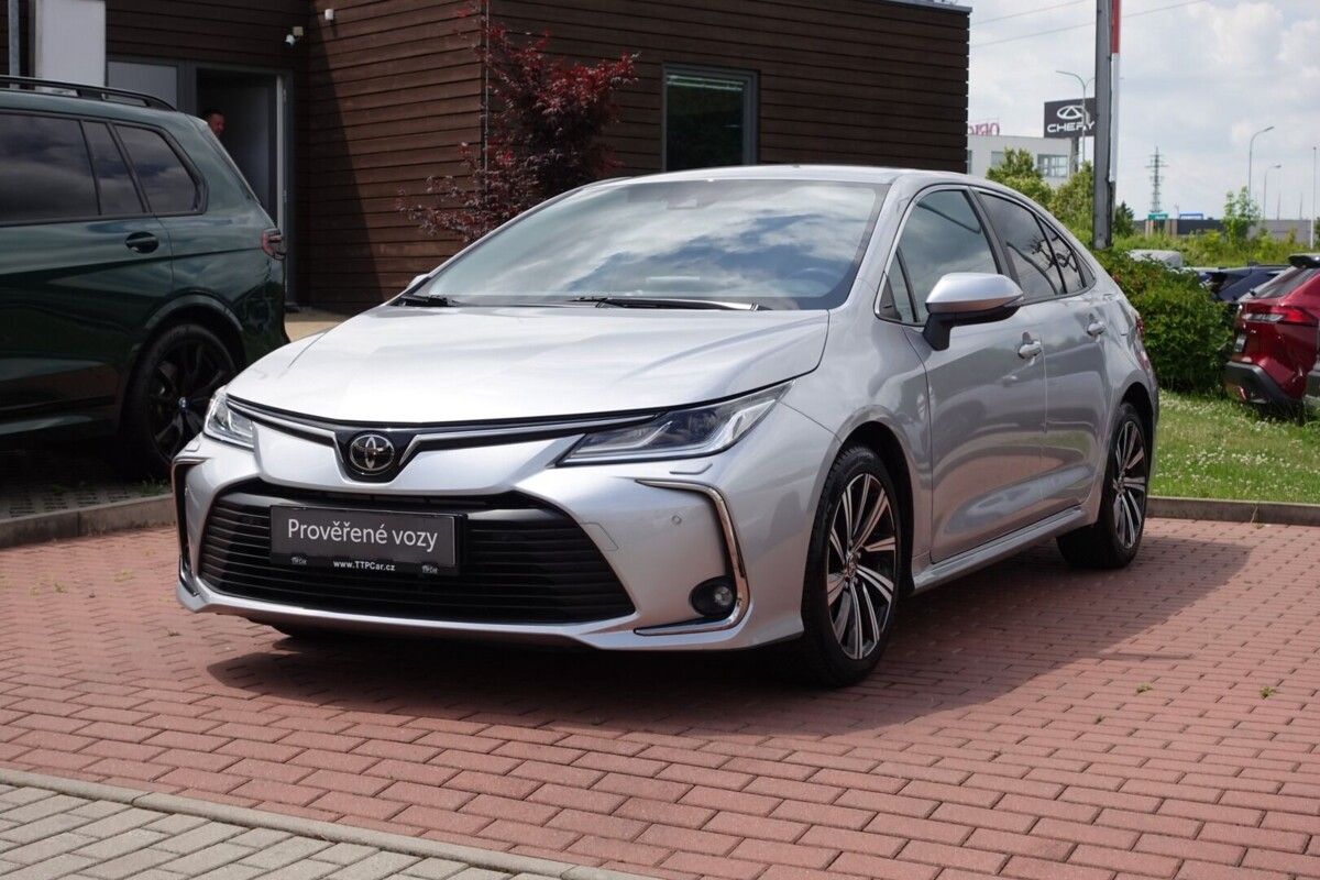 Toyota Corolla, 1,5 BA M/T Comfort + Style + T