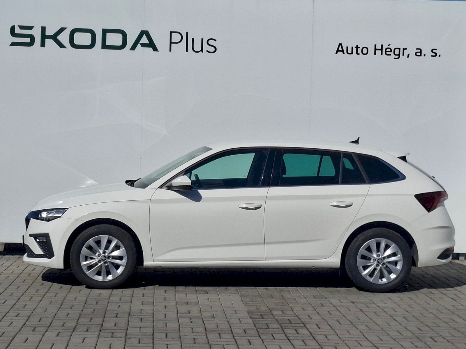 Škoda Scala, 1.0 TSI 85kW Top Selection DSG - fotka 3