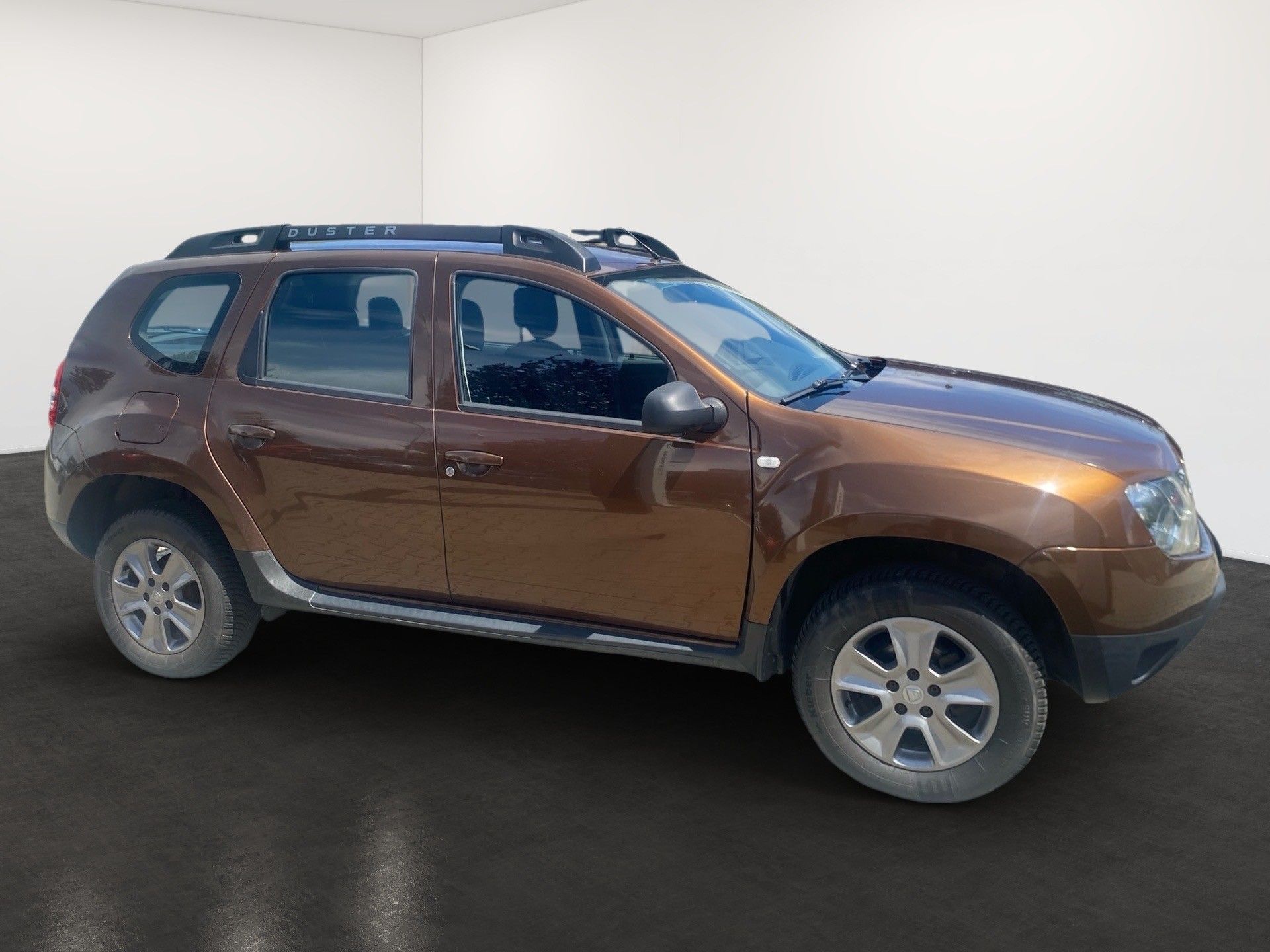 Dacia Duster, 1.6i 77kw, ČR, 1.Majitel - fotka 3