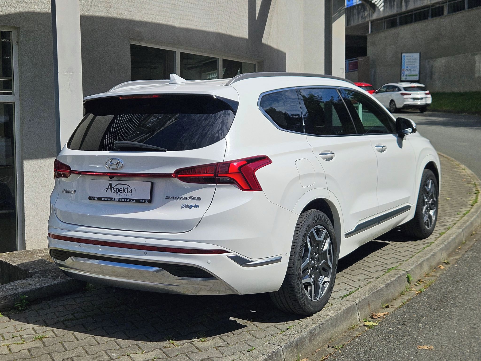 Hyundai Santa Fe, 1.6 T-GDi PHEV,1.maj., Luxury - fotka 5