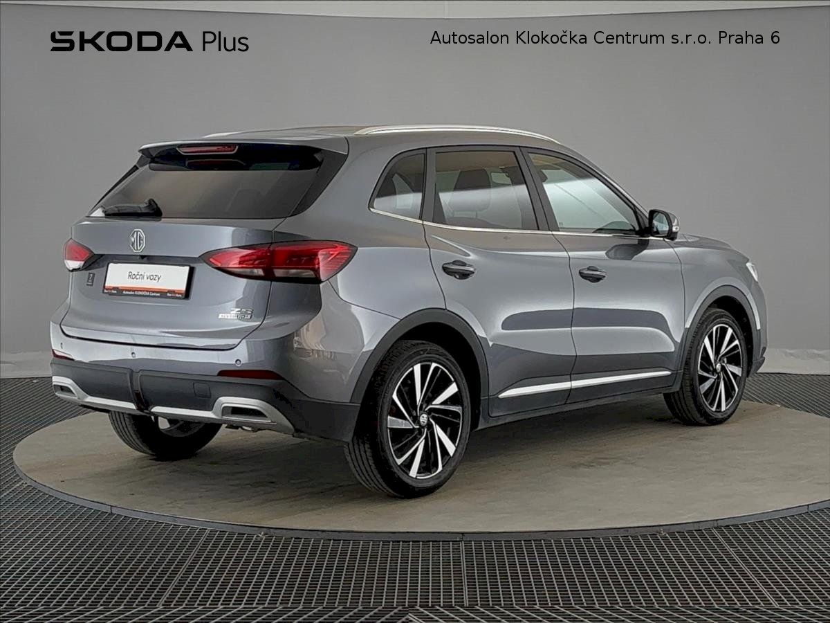 MG ZS, 1,5 Hybrid+145 kW Exclusive - fotka 2