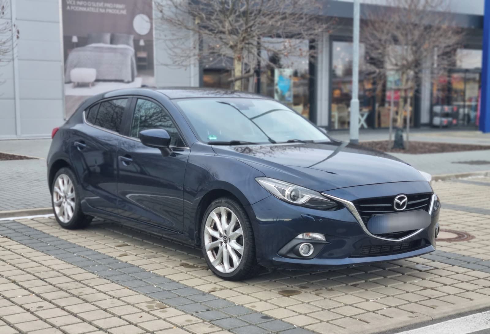 Mazda 3, 2.2 MZR-CD 110kW Automat - fotka 3