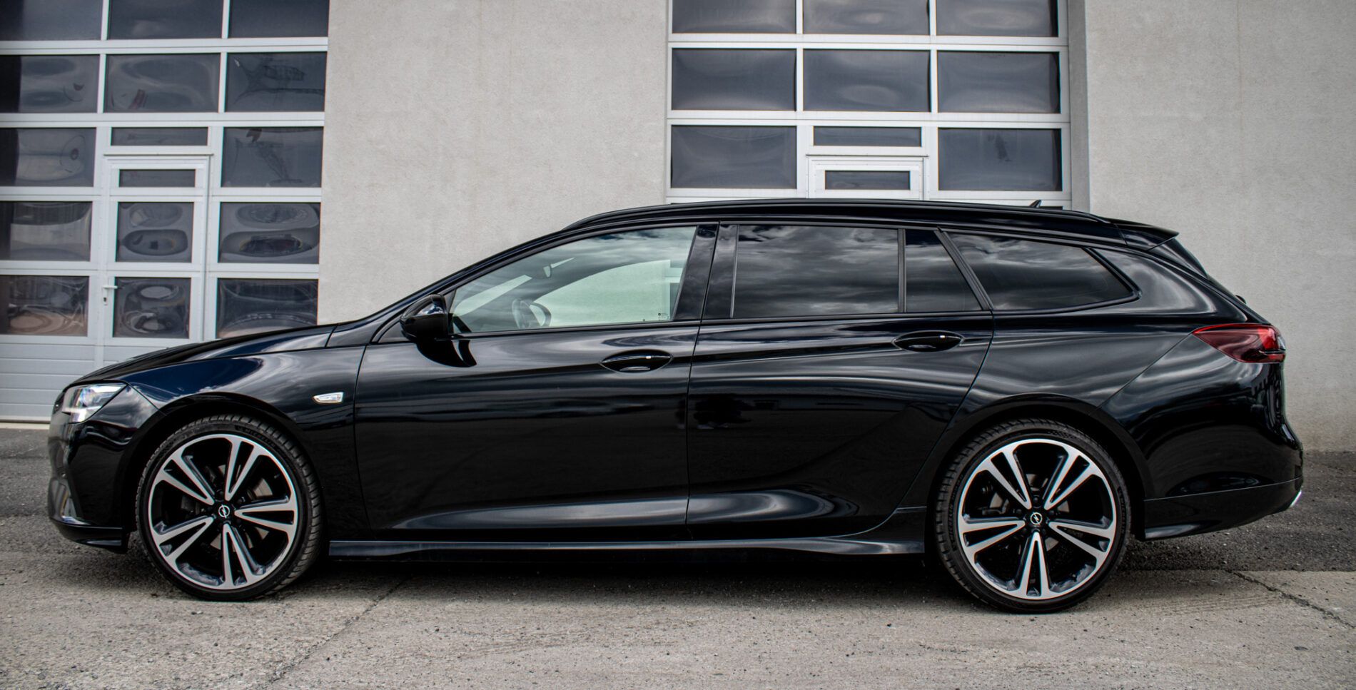 Opel Insignia - fotka 3