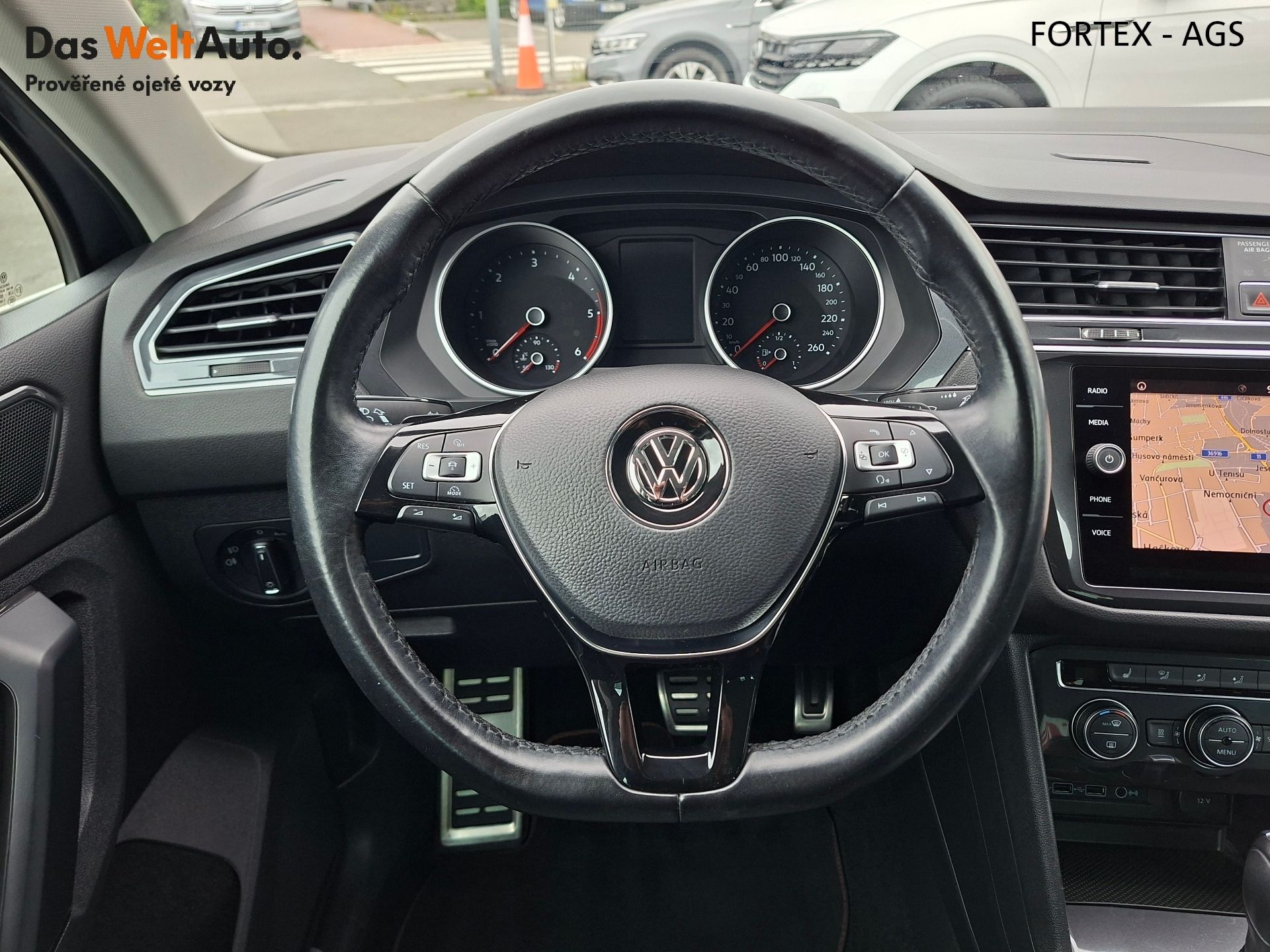 Volkswagen Tiguan, 2.0 TDI,110kW,DSG,4Motion,Nez. - fotka 5