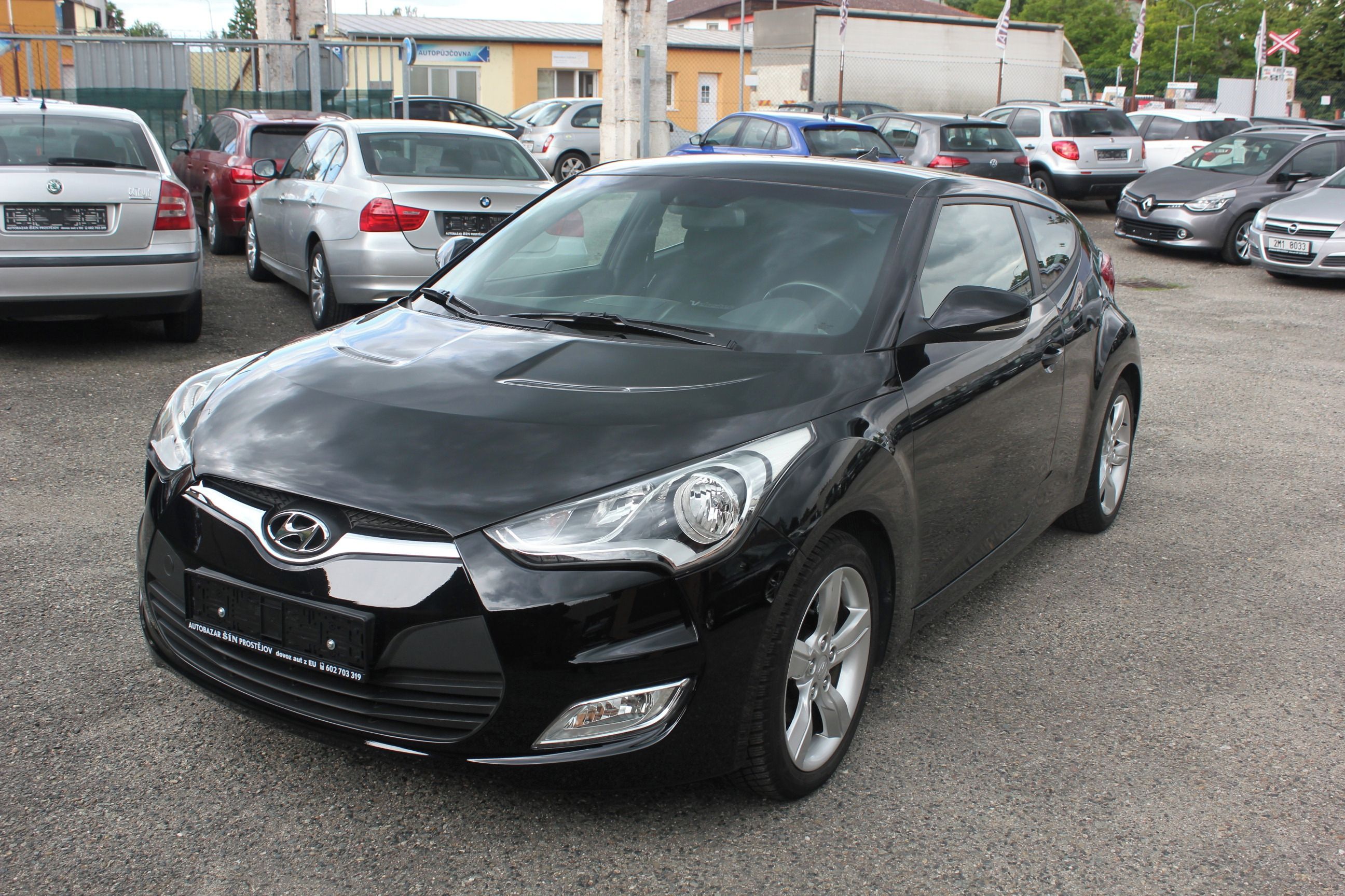 Hyundai Veloster, 1.6 GDI, 56 tis. km!! - fotka 3