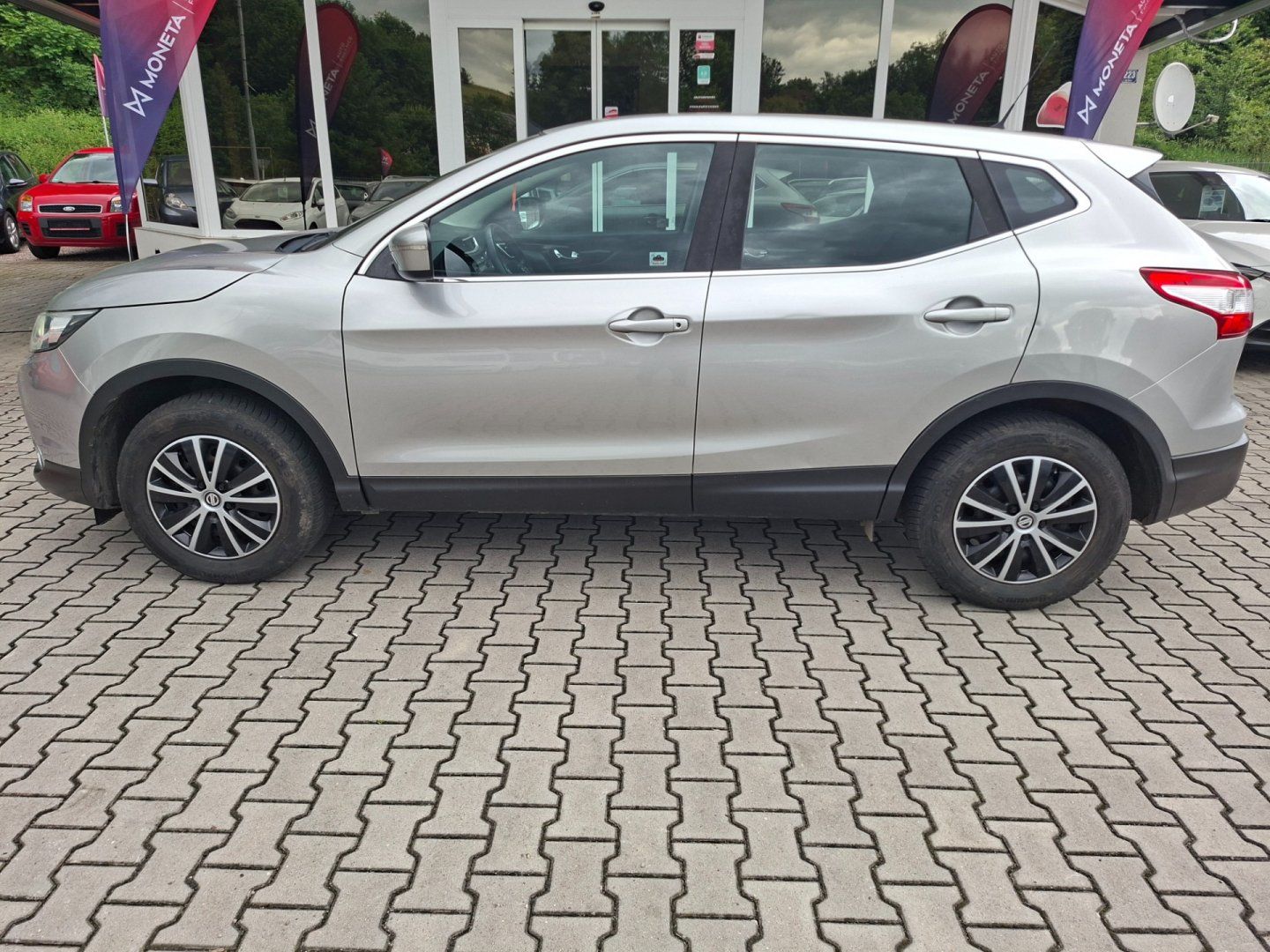 Nissan Qashqai, 1.2DIG-T 85kW -PARK.KAMERA - fotka 5