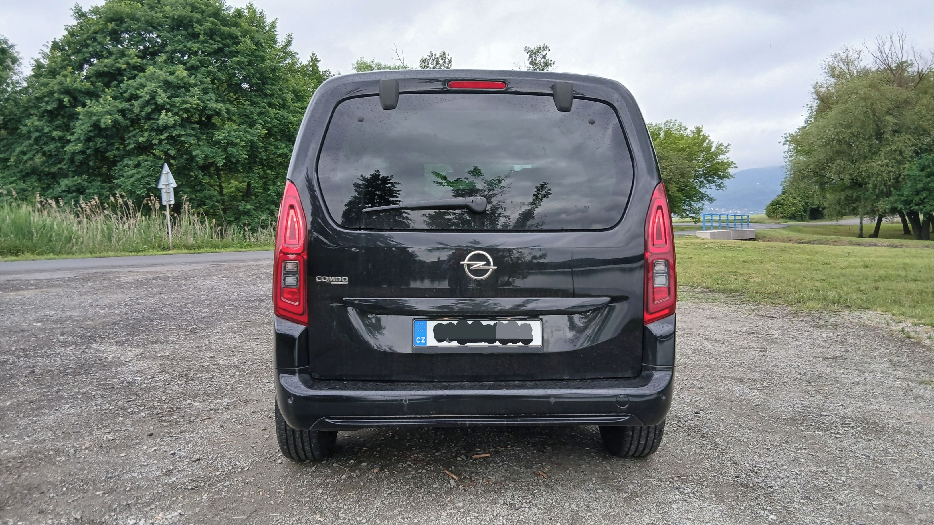 Opel Combo, 1,2 benzín, servisováno, 1.maj - fotka 5