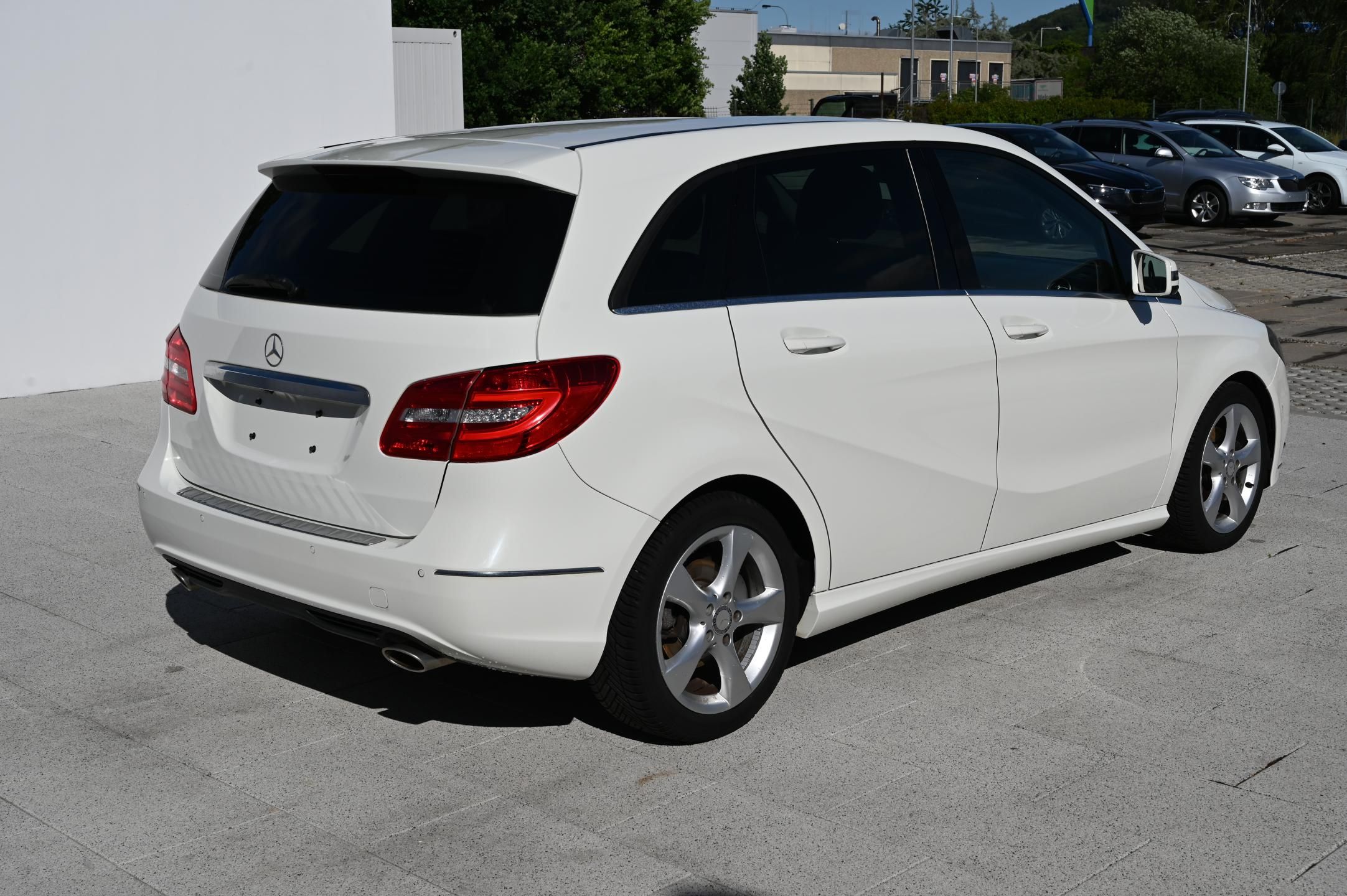 Mercedes-Benz Třídy B, B 180 1.6 90KW Edition 1/2013 - fotka 5