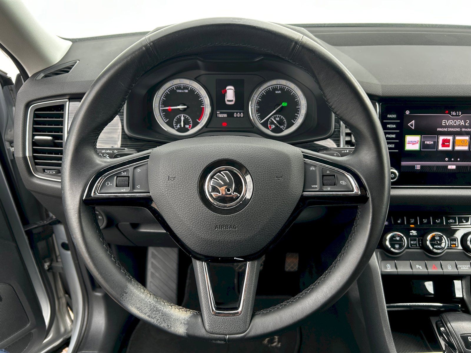 Škoda Kodiaq, 2.0 TDI 110kW 4x4 DSG Style+ - fotka 6