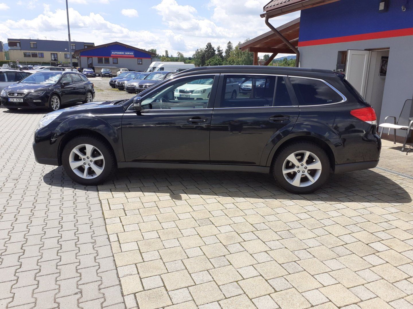 Subaru Outback, 2.0 D 4x4 110 Kw - fotka 6