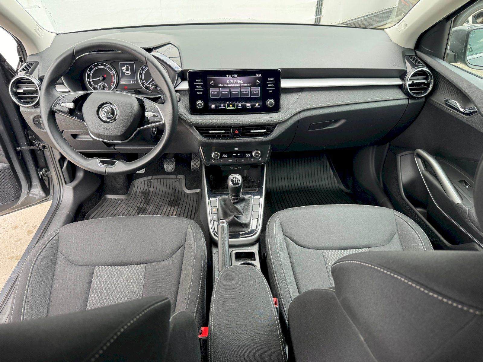 Škoda Fabia, 1.0 TSI 81 kW Style Plus - fotka 5