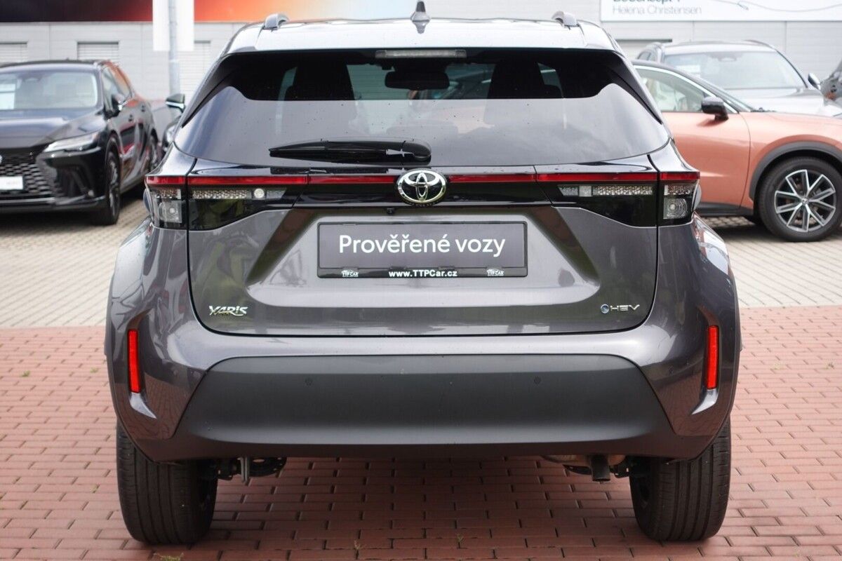 Toyota Yaris Cross, 1,5 HEV Style - fotka 5