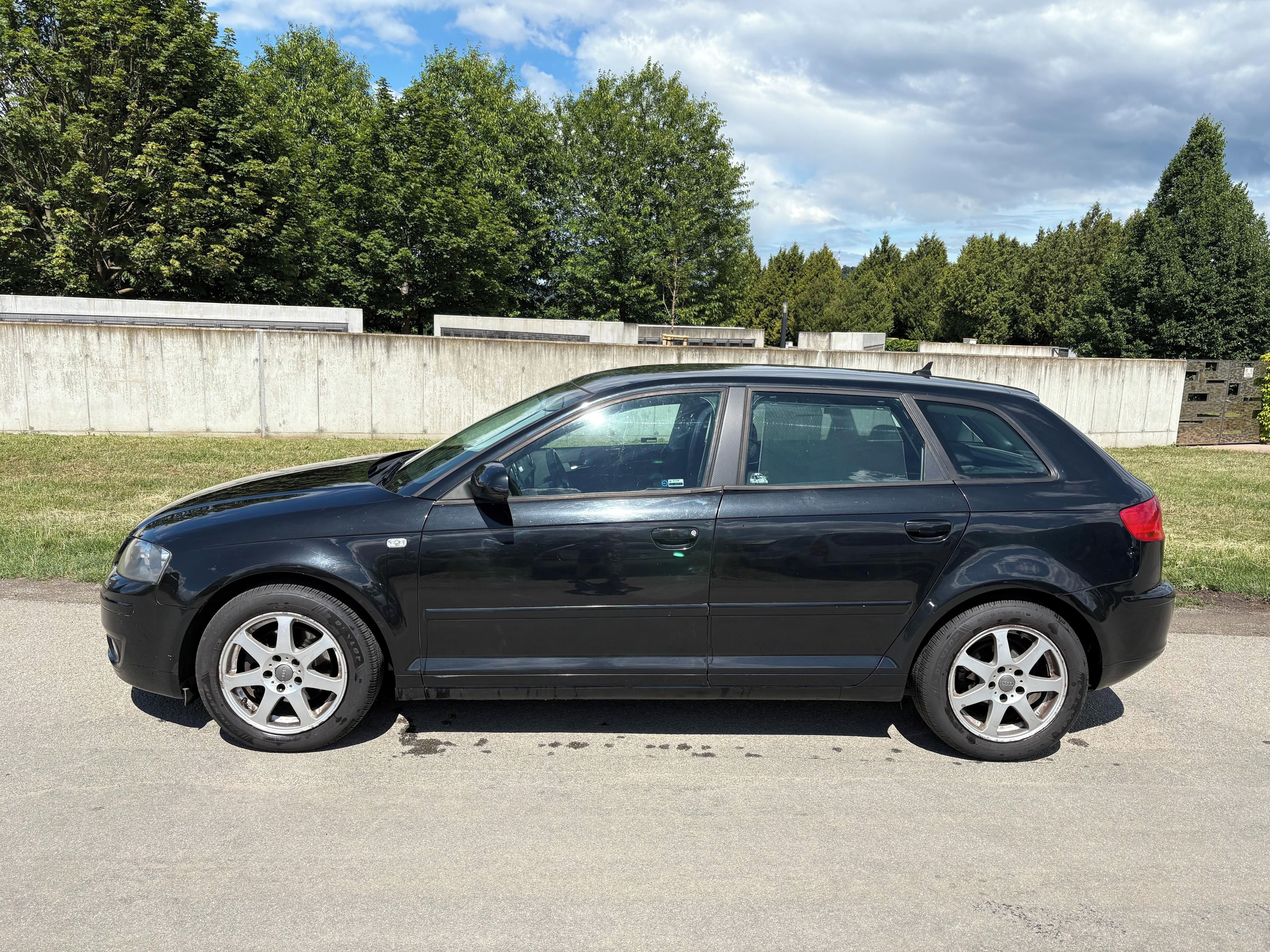 Audi A3, 1.4TFSi 92kW Sportback ČR - fotka 3