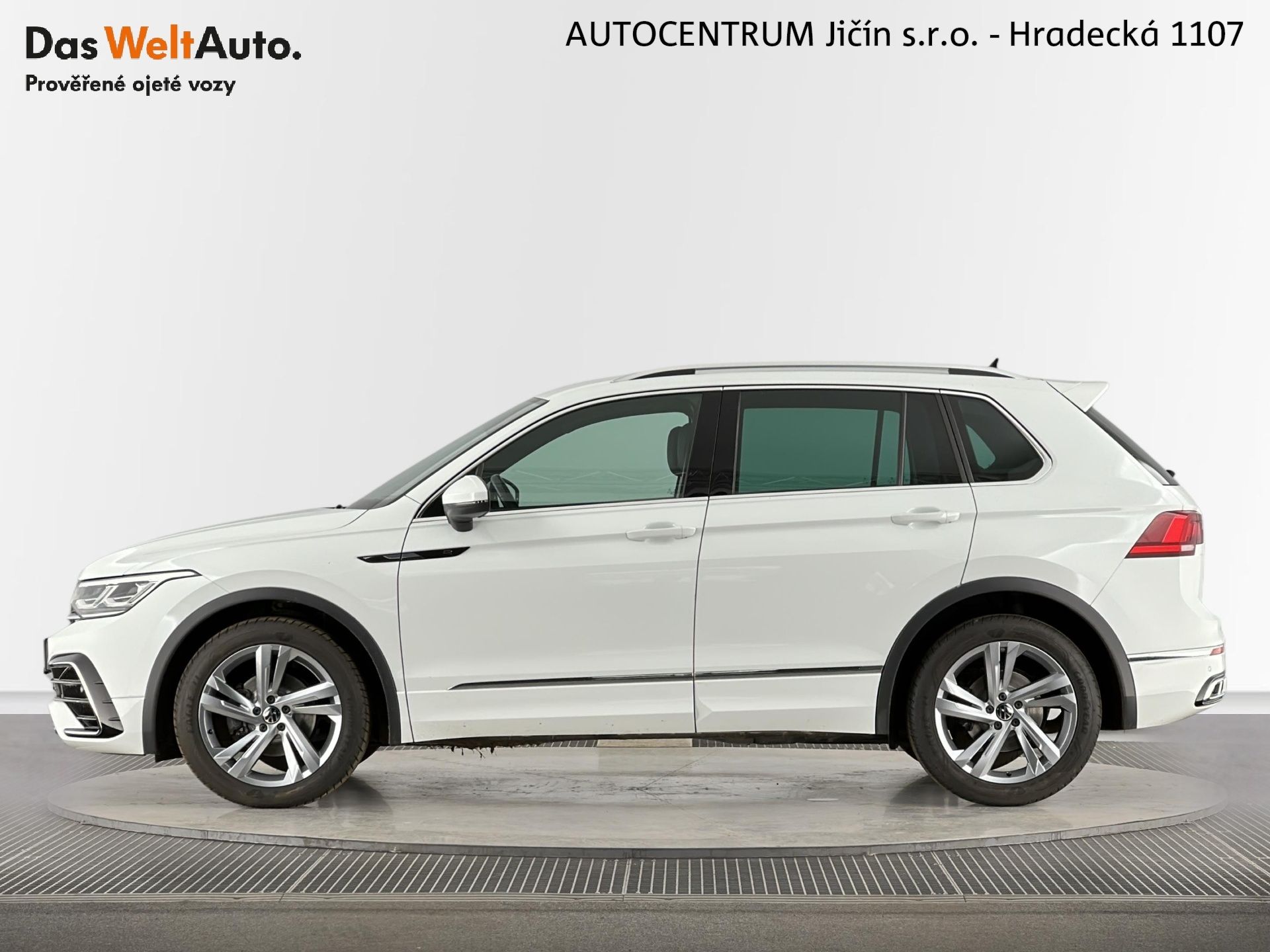 Volkswagen Tiguan, R-Line 2.0 TDI 110kW - fotka 3