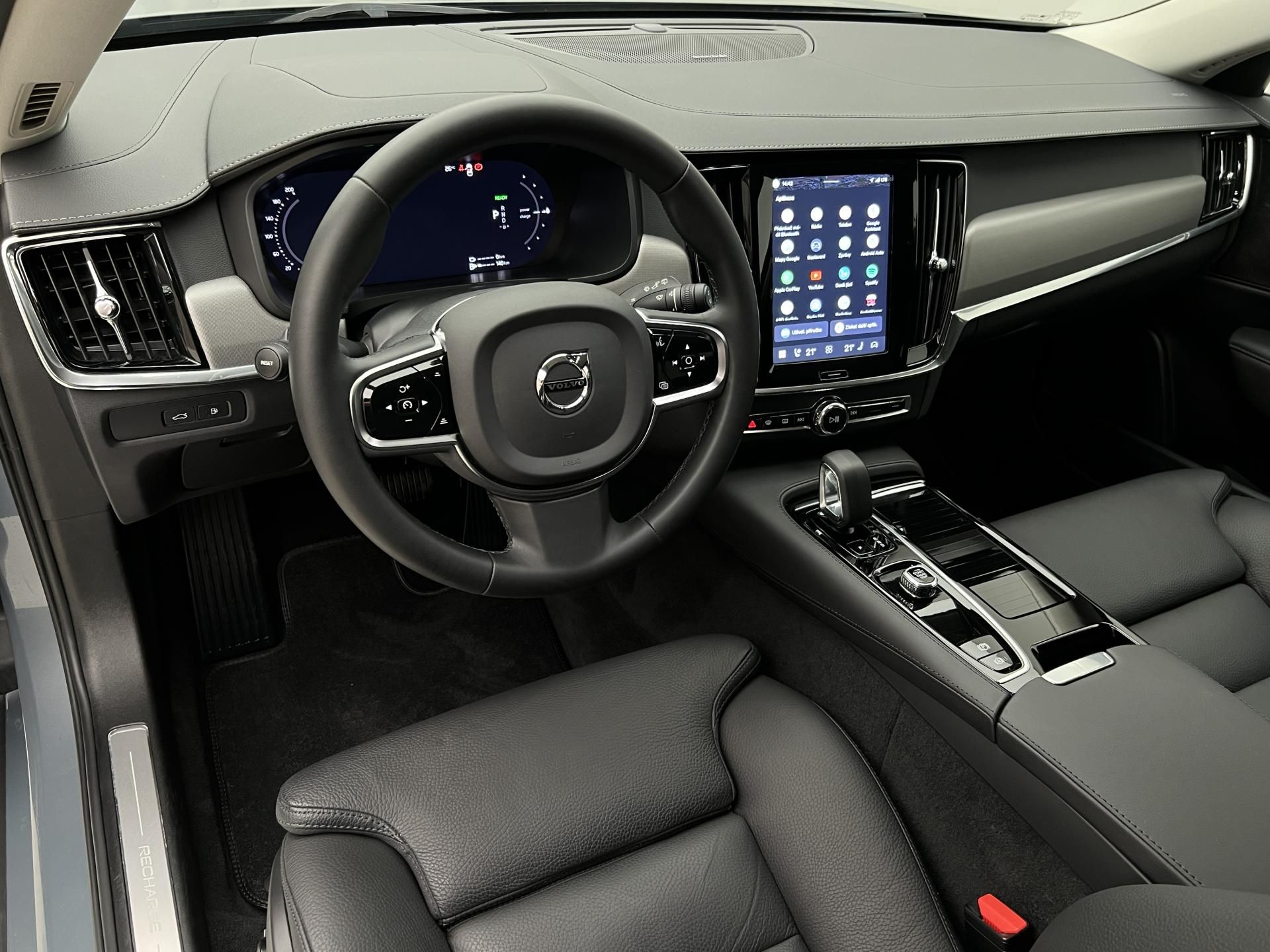 Volvo V90, T6 AWD RECHARGE DARK PLUS - fotka 4