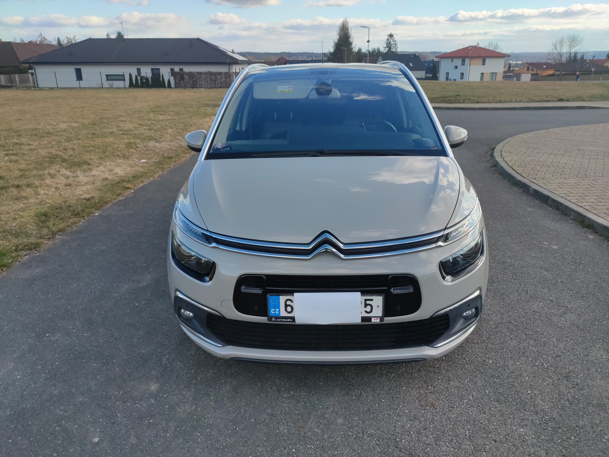 Citroën C4 Picasso, Citroën Grand C4 Picasso 2.0 - fotka 2