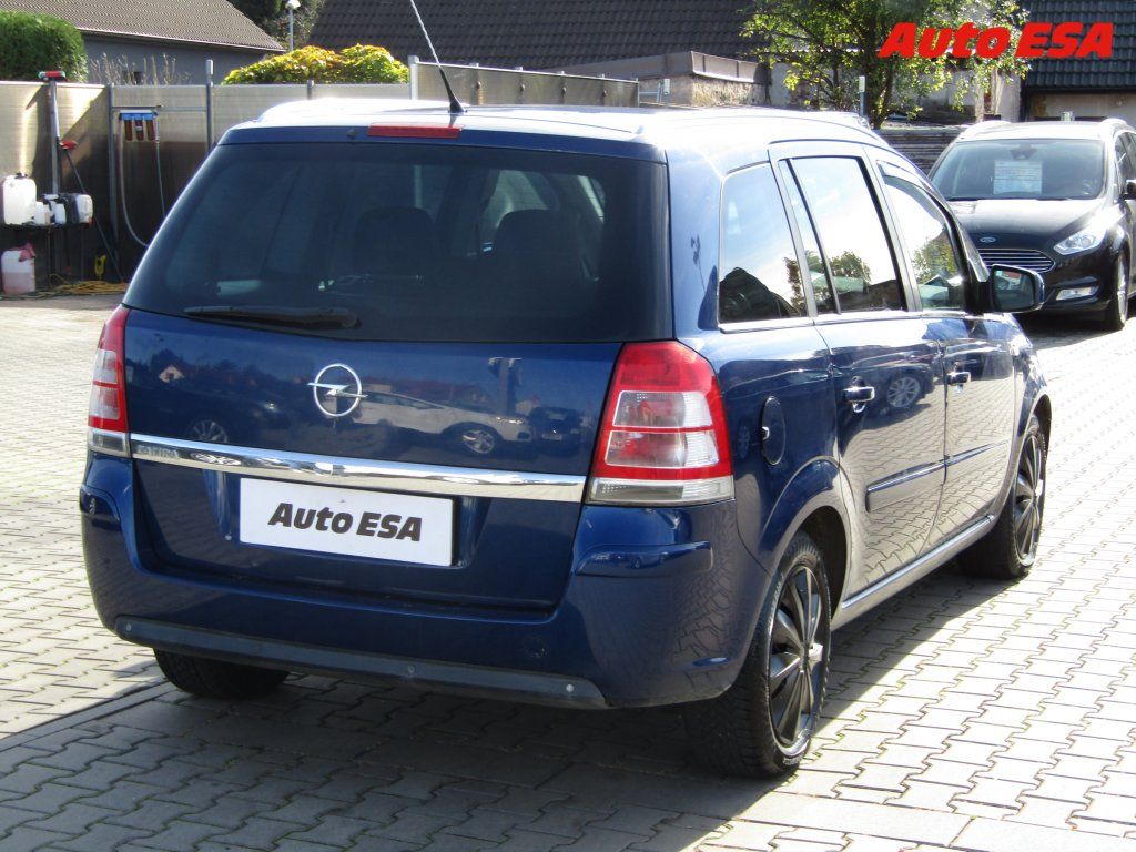Opel Zafira, 1.8 i,AC,temp - fotka 4
