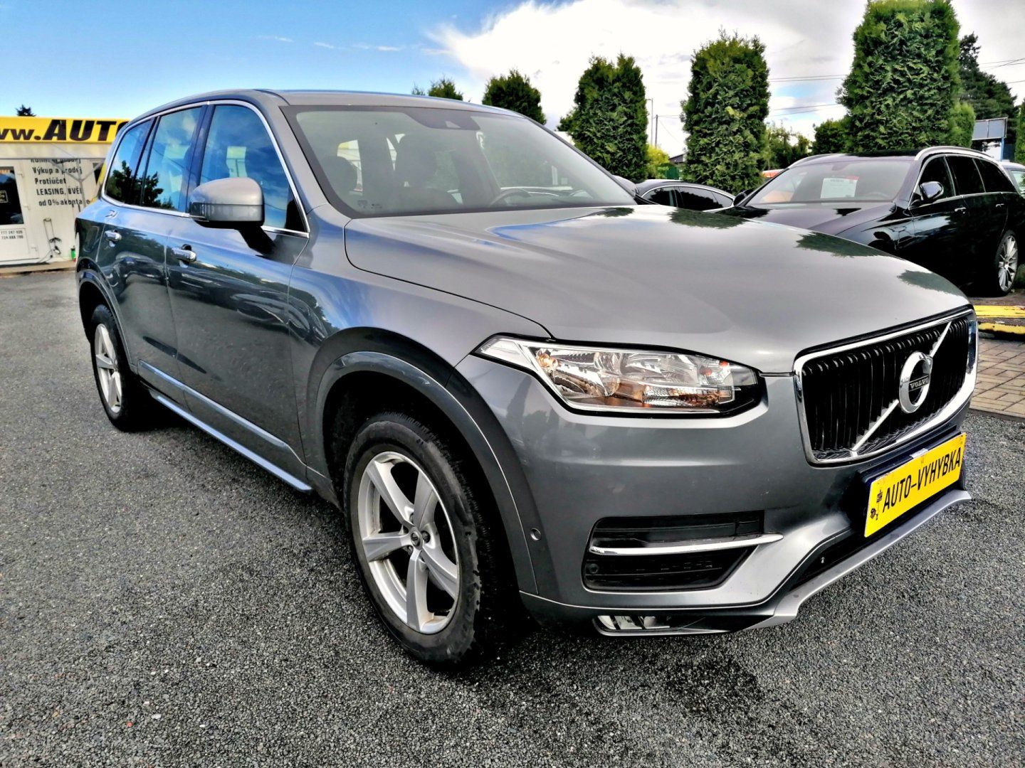 Volvo XC90, D5 AWD Momentum Head-up - fotka 3