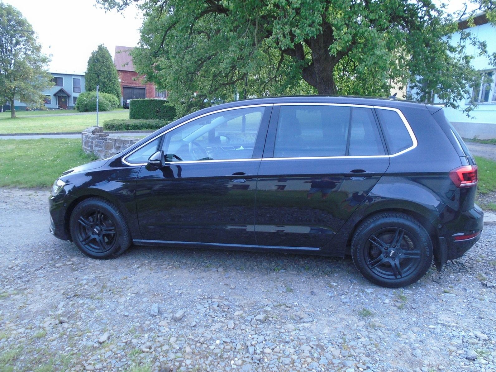 Volkswagen Golf Sportsvan, 1.5i,110kw.navigace.DSG.Tazne - fotka 3