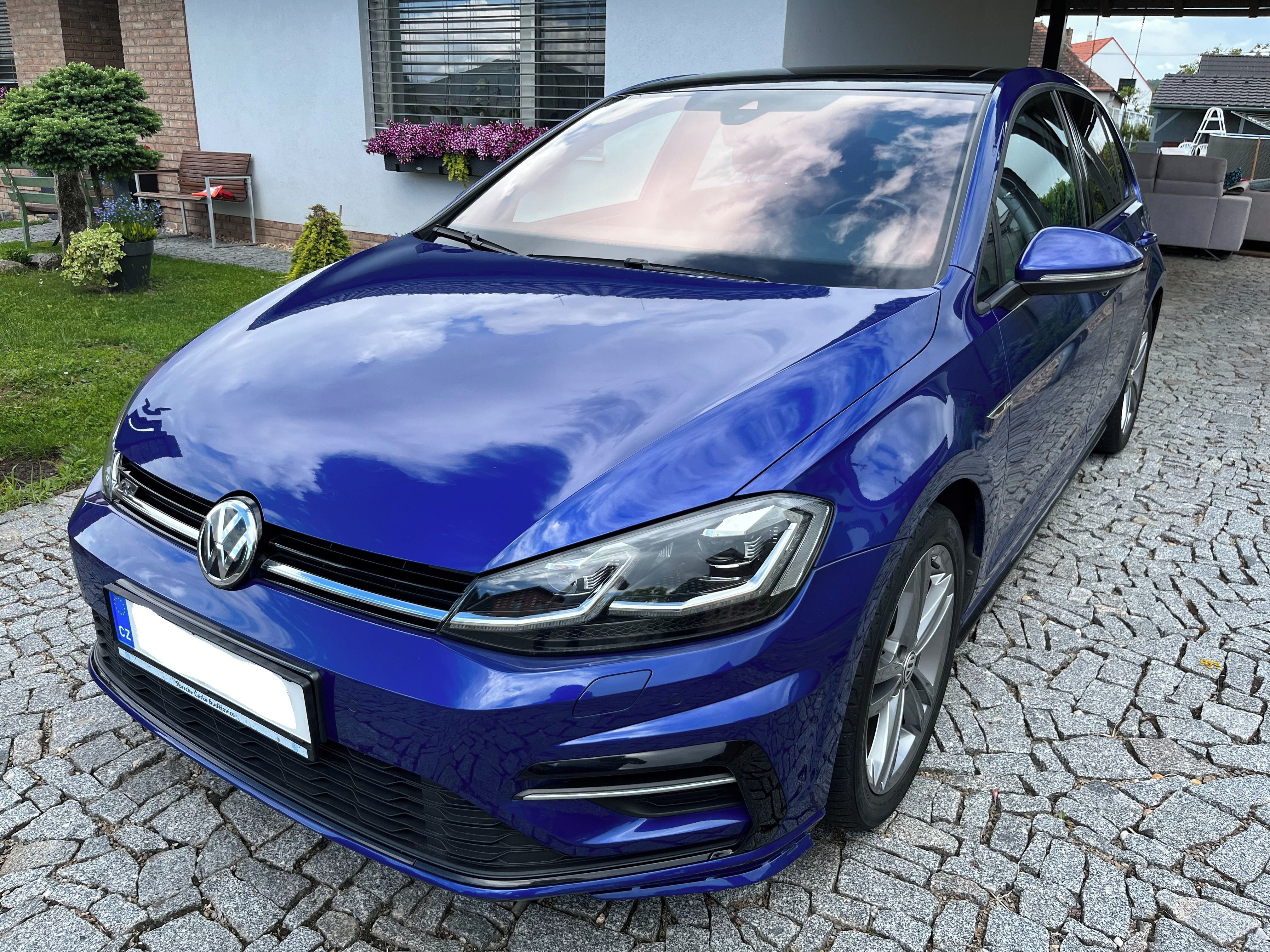 Volkswagen Golf, R-LINE 1.5 TSi DSG PANORAMA - fotka 2