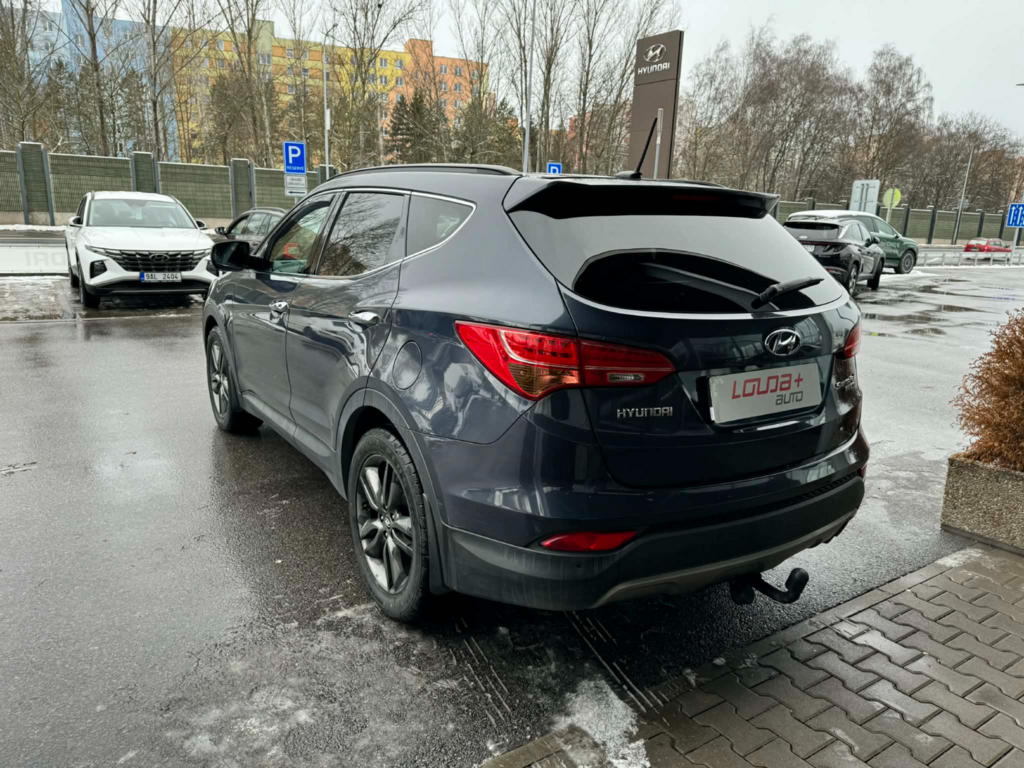 Hyundai Santa Fe, Premium 2.2 CRDI 145 kW - fotka 3
