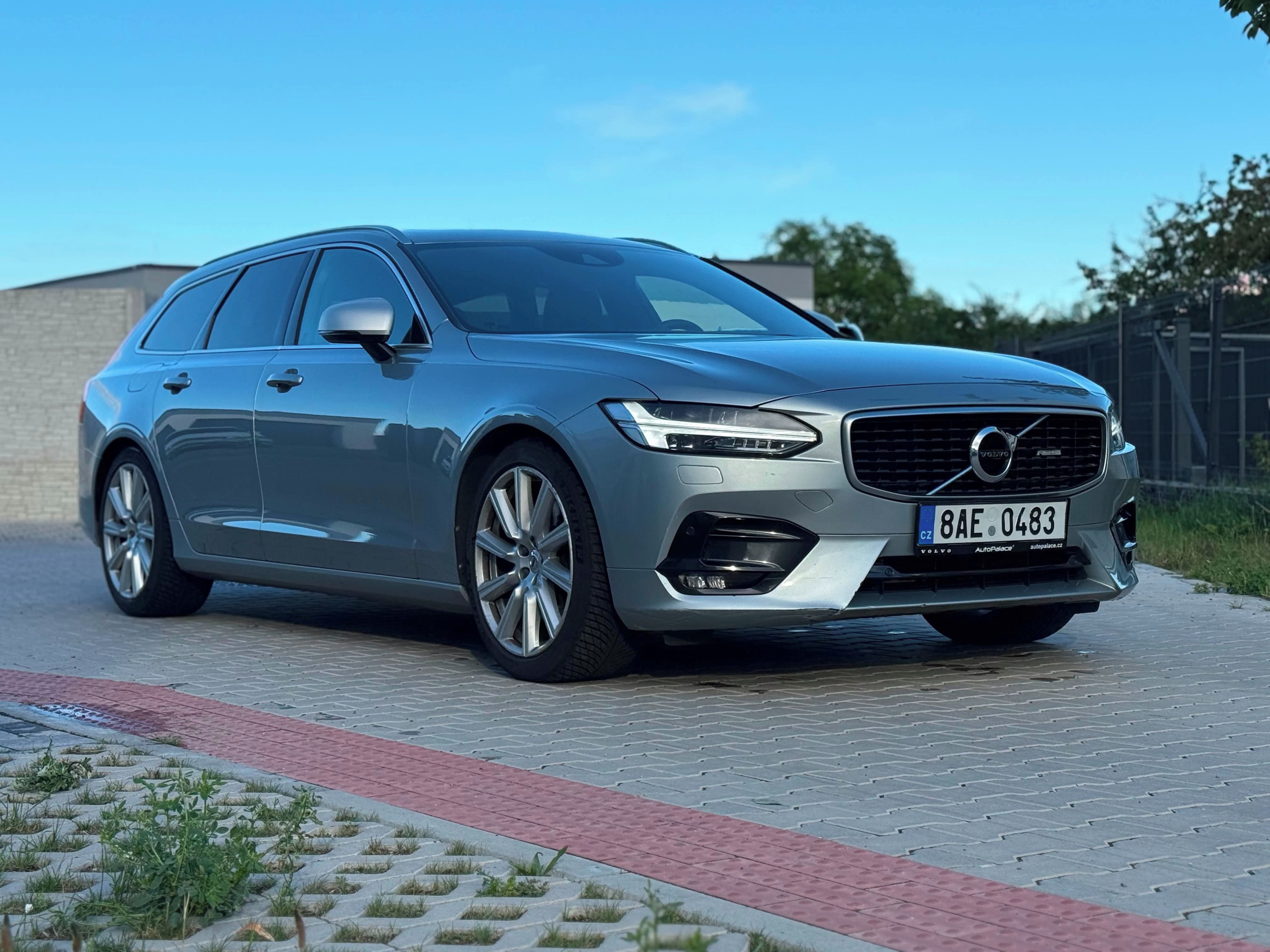 Volvo V90, D5 177kW AWD R-Design Polestar