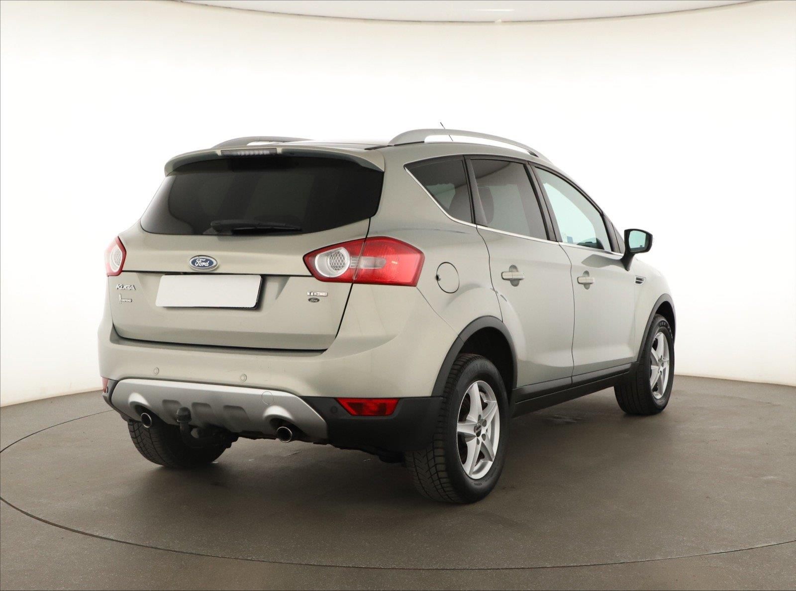 Ford Kuga, 2.0 TDCi, 4X4, Serv.kniha - fotka 5