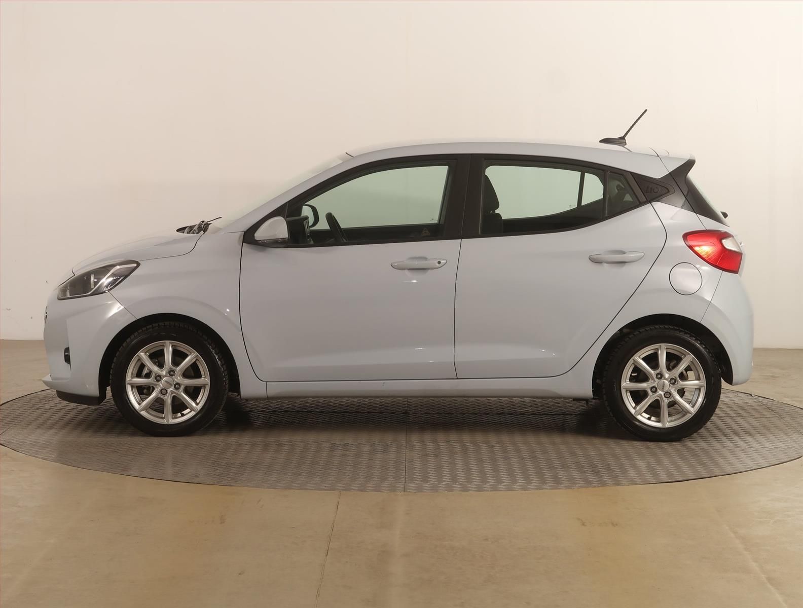 Hyundai i10, 1.2, Comfort, Serv.kniha - fotka 3