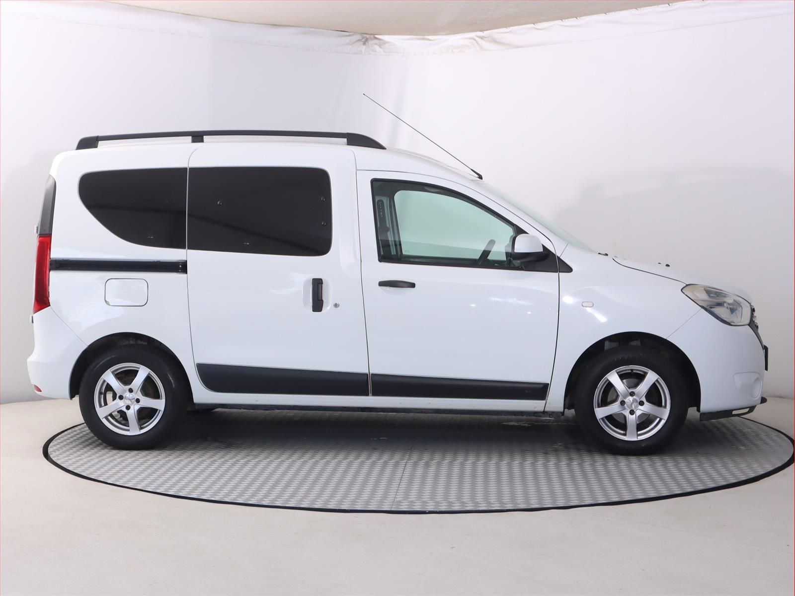 Dacia Dokker, 1.6 SCe, Arctica, 5Míst, ČR - fotka 6