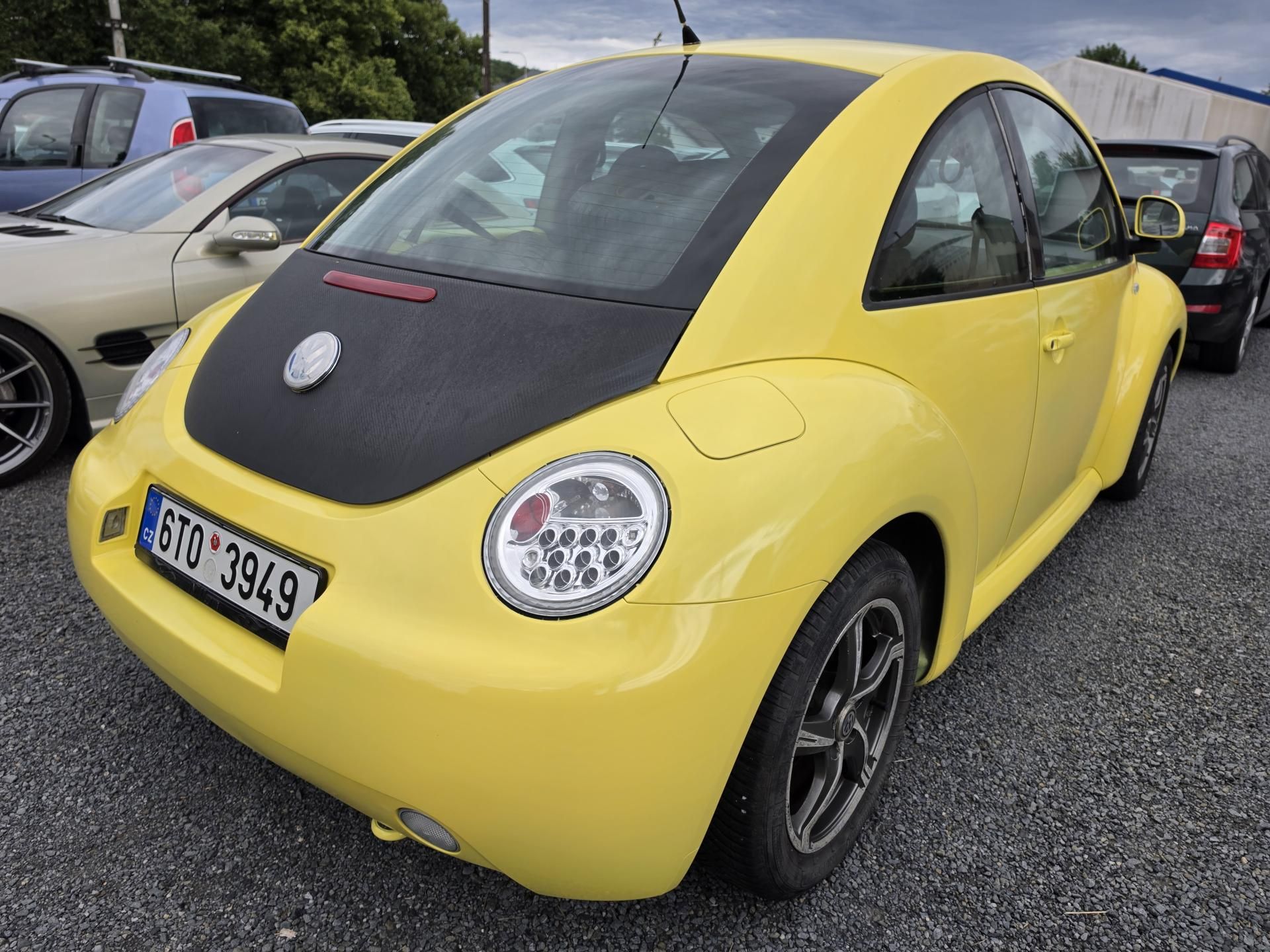 Volkswagen New Beetle, 2.0 i - fotka 4
