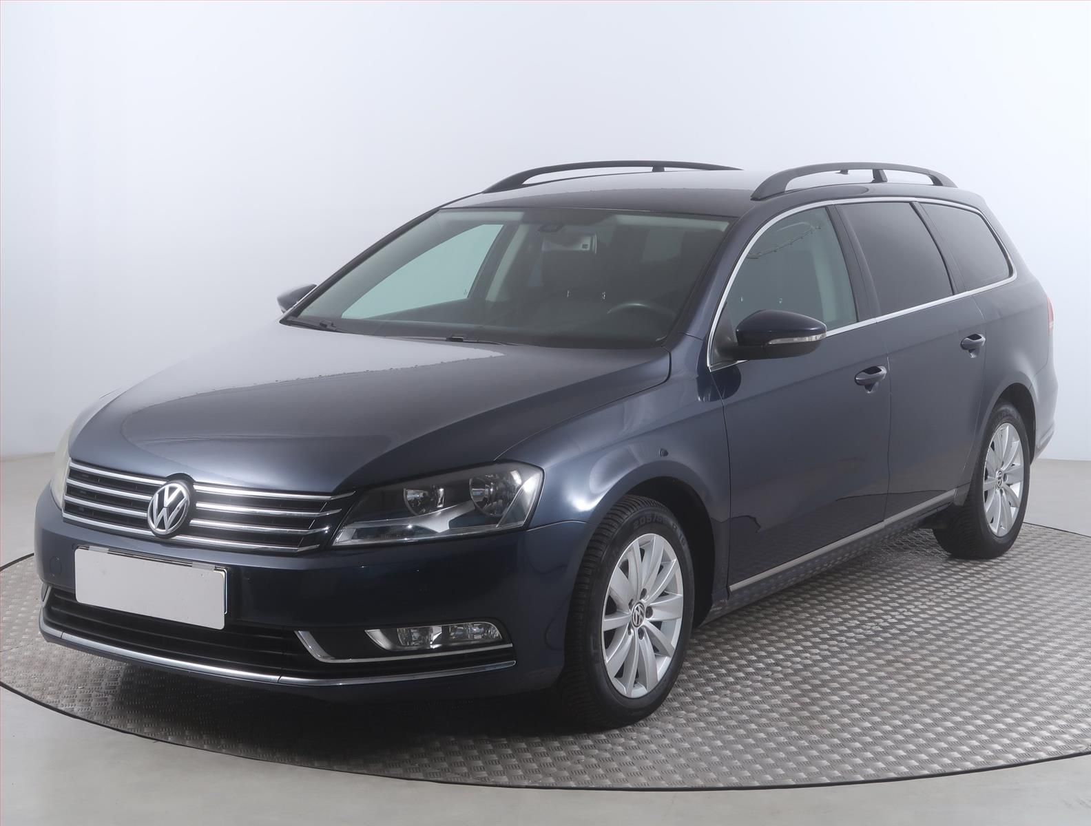 Volkswagen Passat, 1.6 TDI, Comfortline - fotka 2