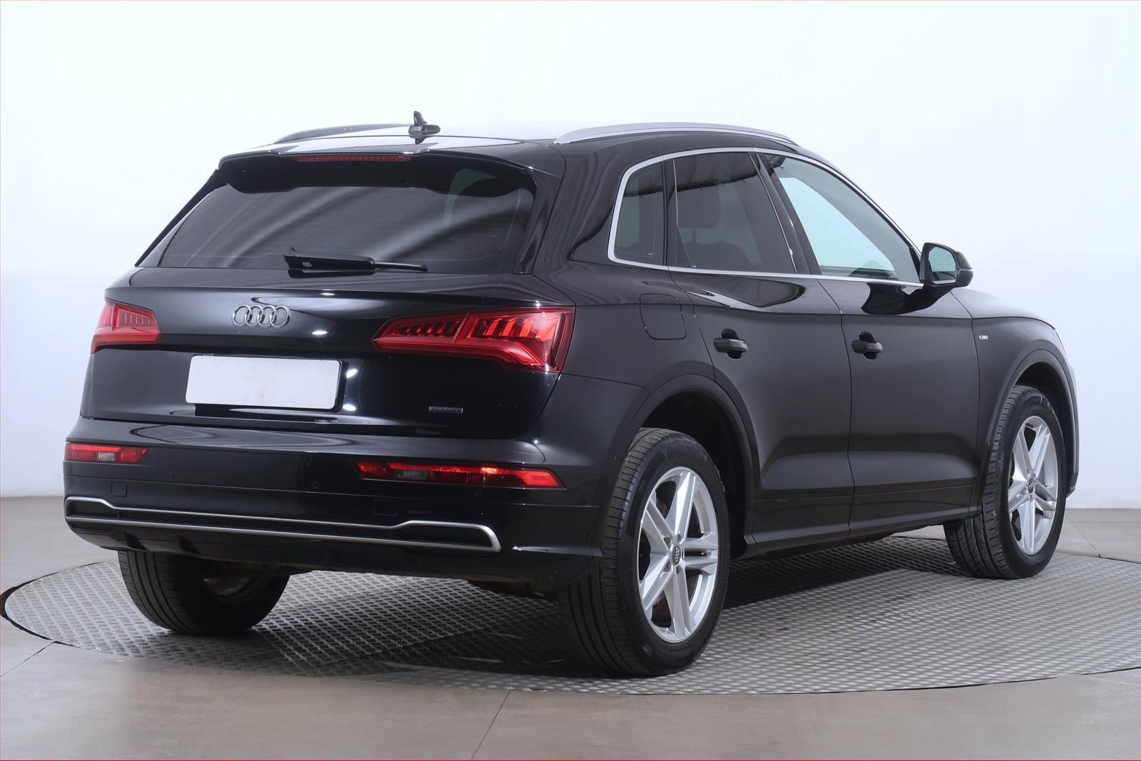 Audi Q5, 2.0 TDI, 4X4, Automat - fotka 5