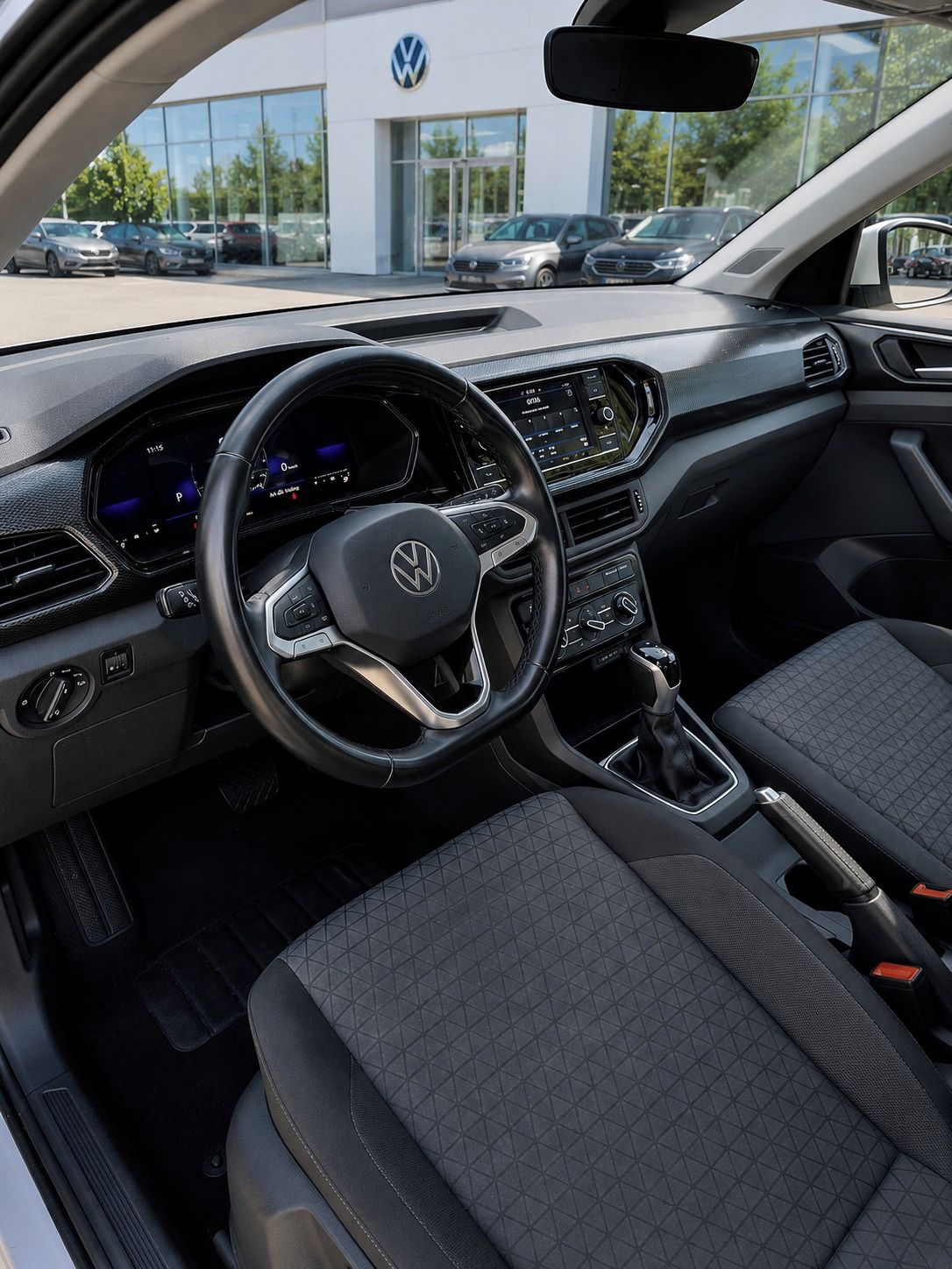 Volkswagen T-Cross, DSG,Top stav,plná nádrž - fotka 6