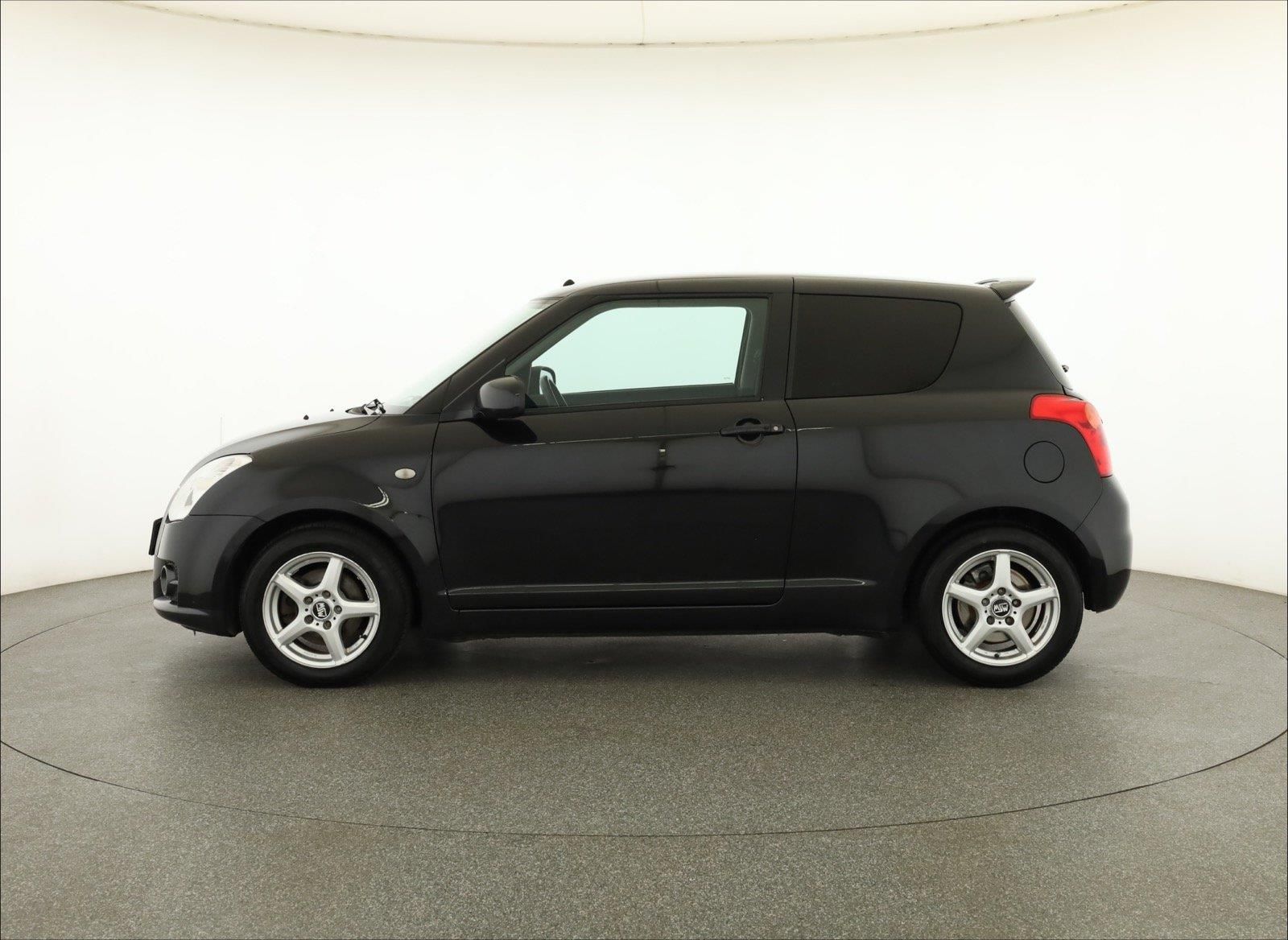 Suzuki Swift, 1.6 Sport, Serv.kniha, Klima - fotka 3