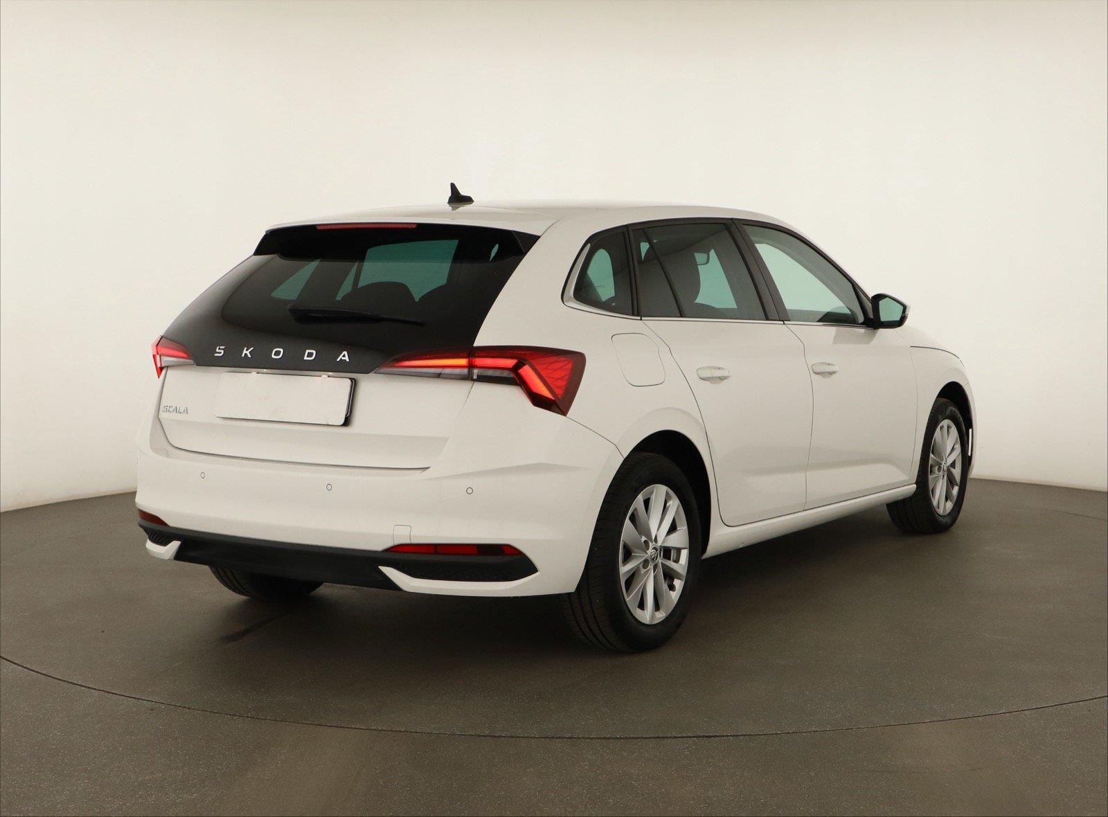 Škoda Scala, 1.0 TSI, Top Selection, Záruka - fotka 5
