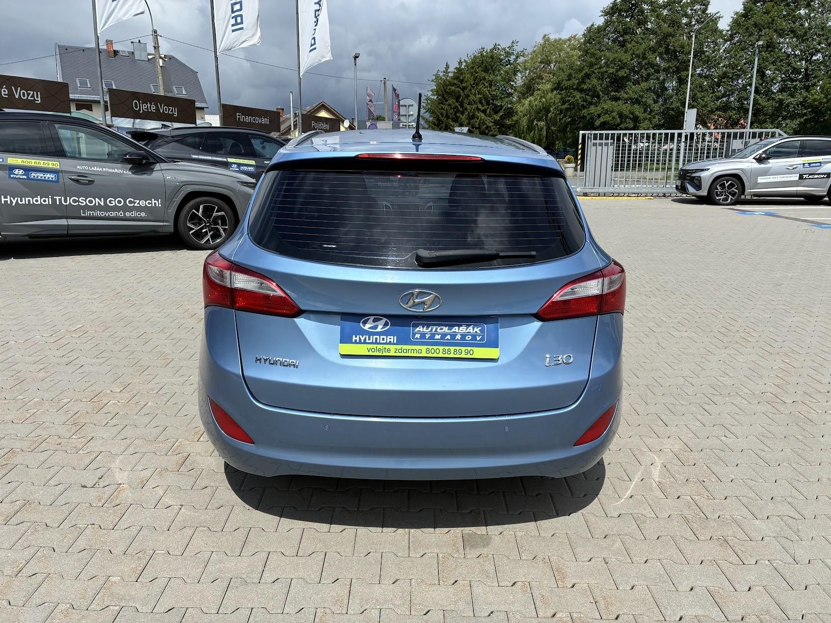 Hyundai i30, WG 1.6i 88Kw TRIKOLOR KLIMA - fotka 3