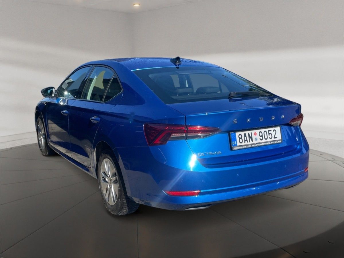 Škoda Octavia, 2,0 TDI 110 Ambition - fotka 4