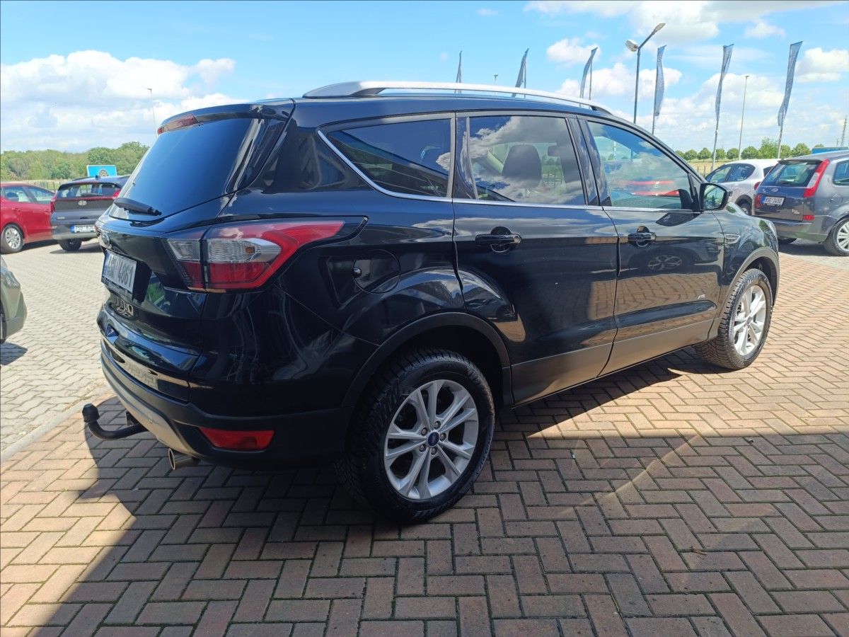 Ford Kuga, 2,0 TDCi 4x4 AT Titanium - fotka 5