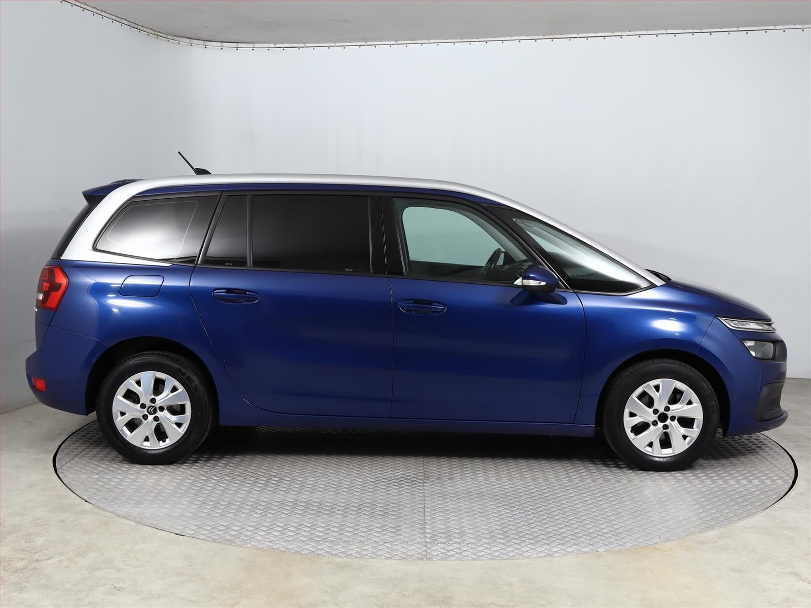 Citroën Grand C4 Picasso, 1.6 BlueHDi, 7 míst - fotka 6