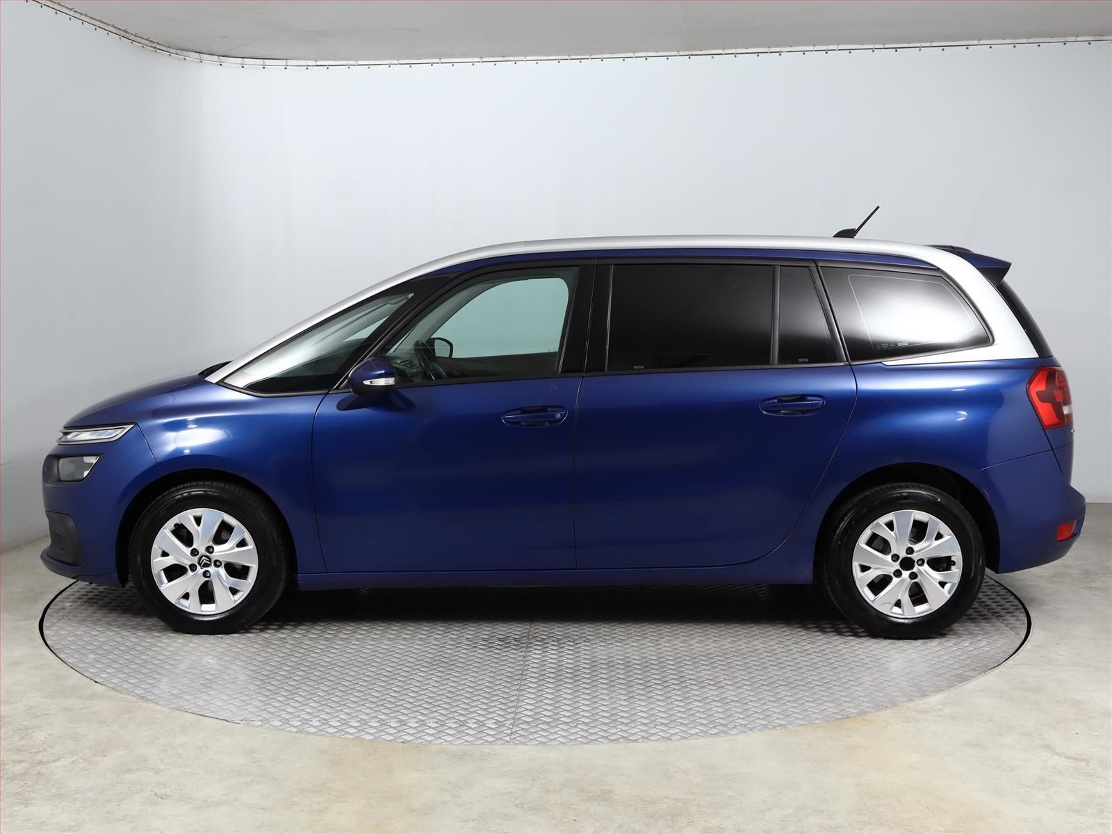 Citroën Grand C4 Picasso, 1.6 BlueHDi, 7 míst - fotka 3